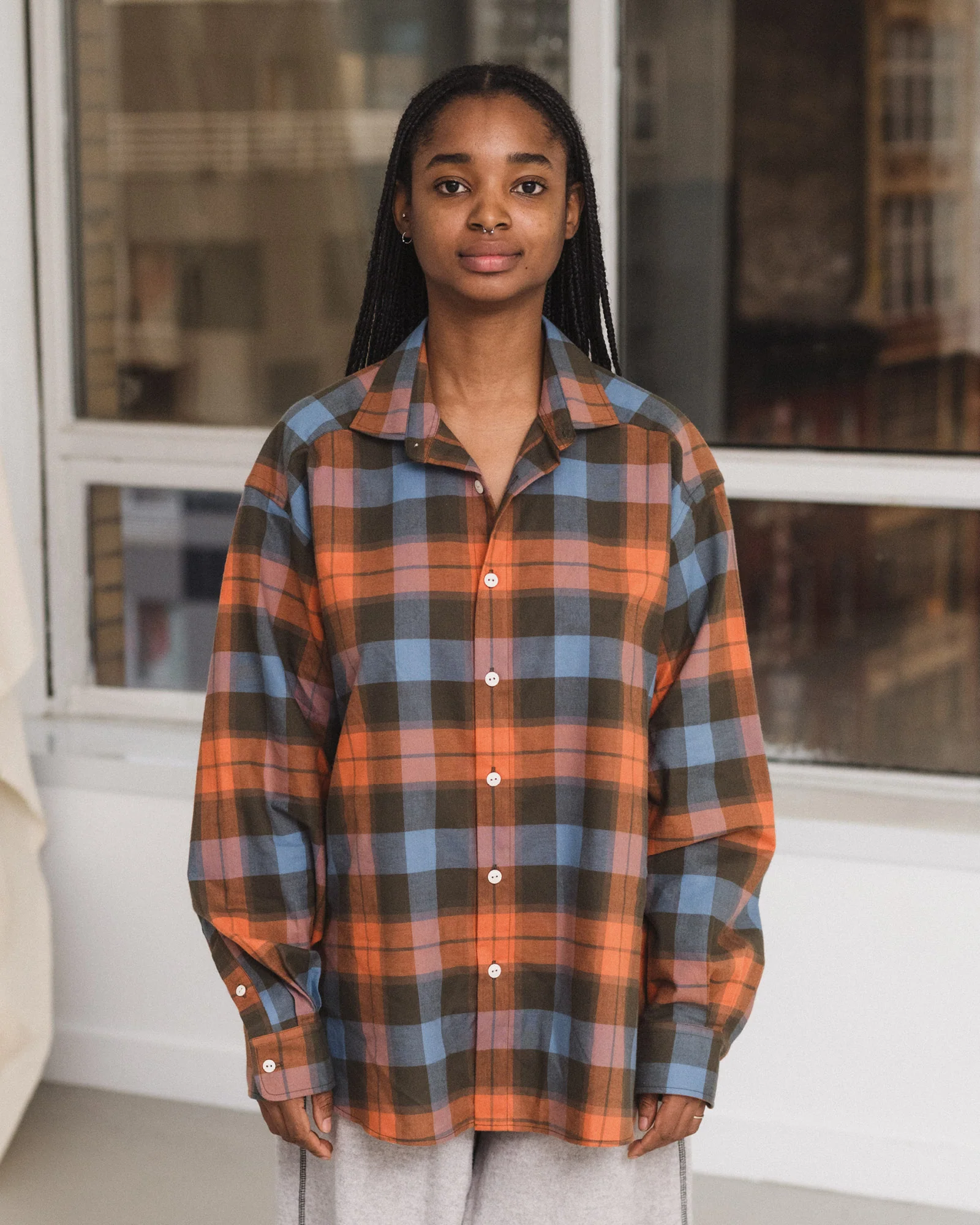BASERANGE Fall/Winter 2025 CLAUDE SHIRT (French brand) BAS-TSCL-OC-AU25-FRAME PLAID - Image 9