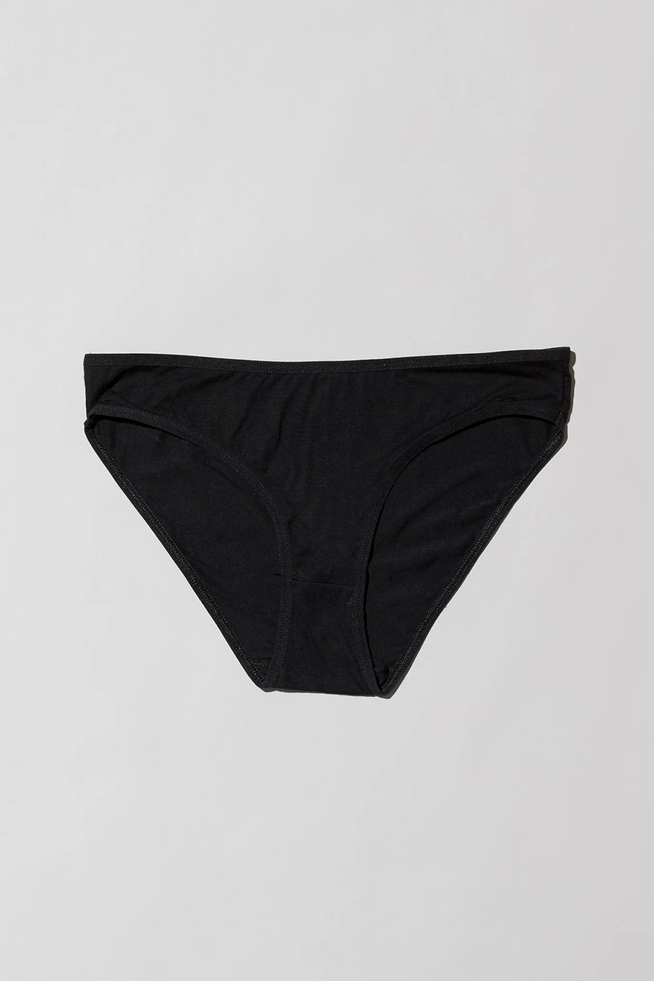 BASERANGE Flared Shorts UNBE Collection France Portugal BAS-UNBE-BL-000-HEI Black - Image 3