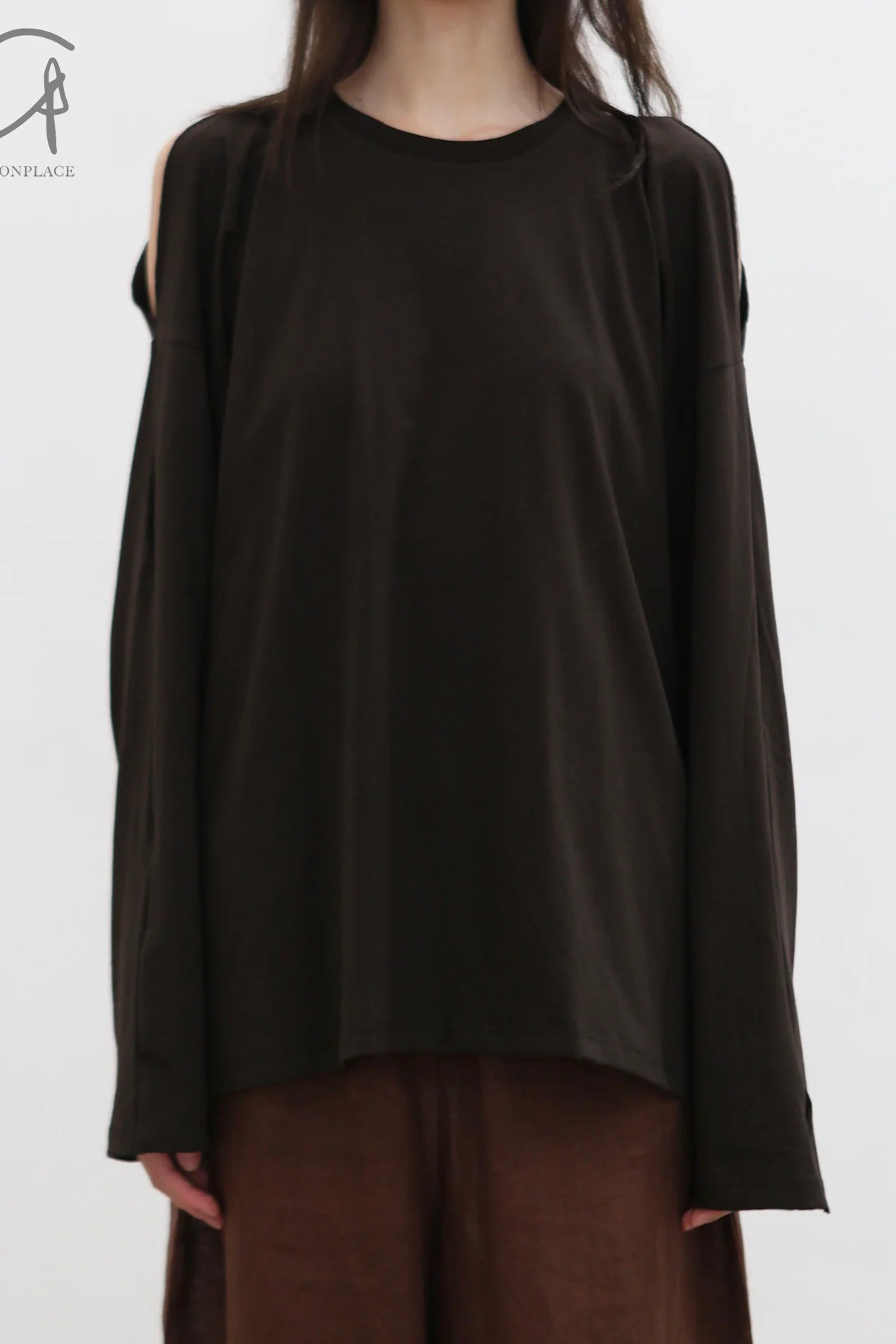 BASERANGE France Organic Cotton Loose Long Sleeve Off Shoulder T-shirt France BAS-TOPIL-RC-SU25-FOVEA