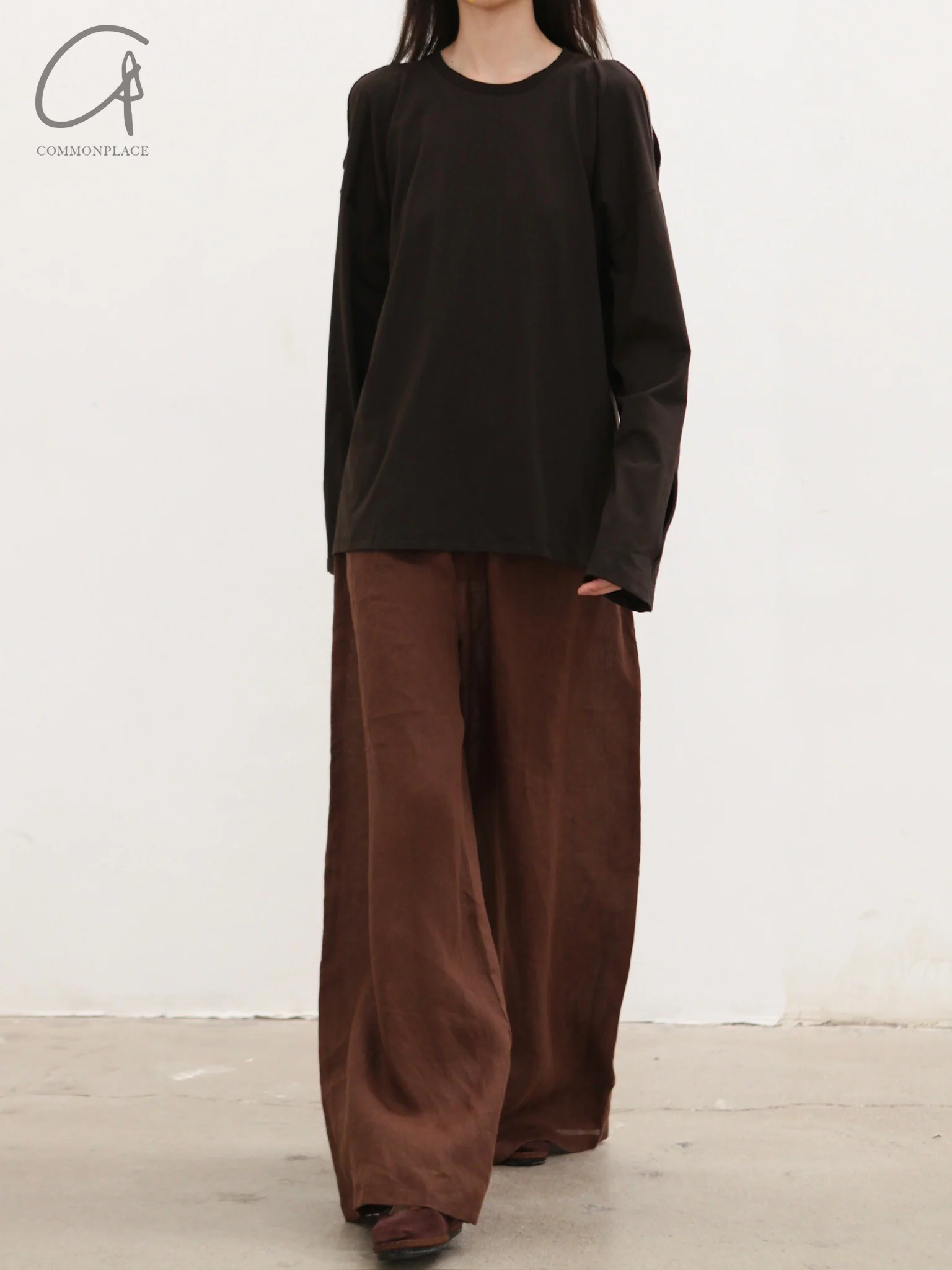 BASERANGE France Organic Cotton Loose Long Sleeve Off Shoulder T-shirt France BAS-TOPIL-RC-SU25-FOVEA - Image 4