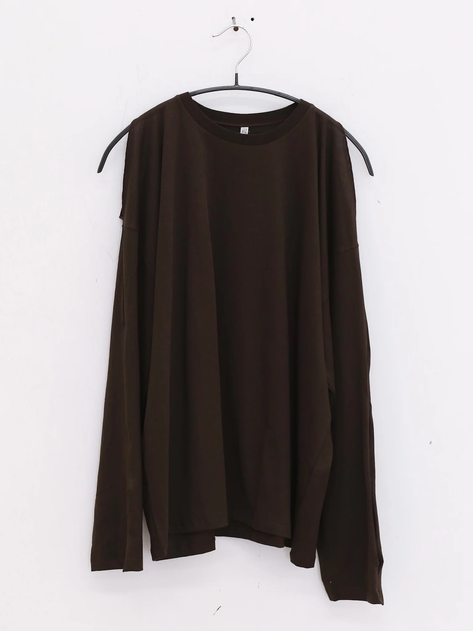 BASERANGE France Organic Cotton Loose Long Sleeve Off Shoulder T-shirt France BAS-TOPIL-RC-SU25-FOVEA - Image 5