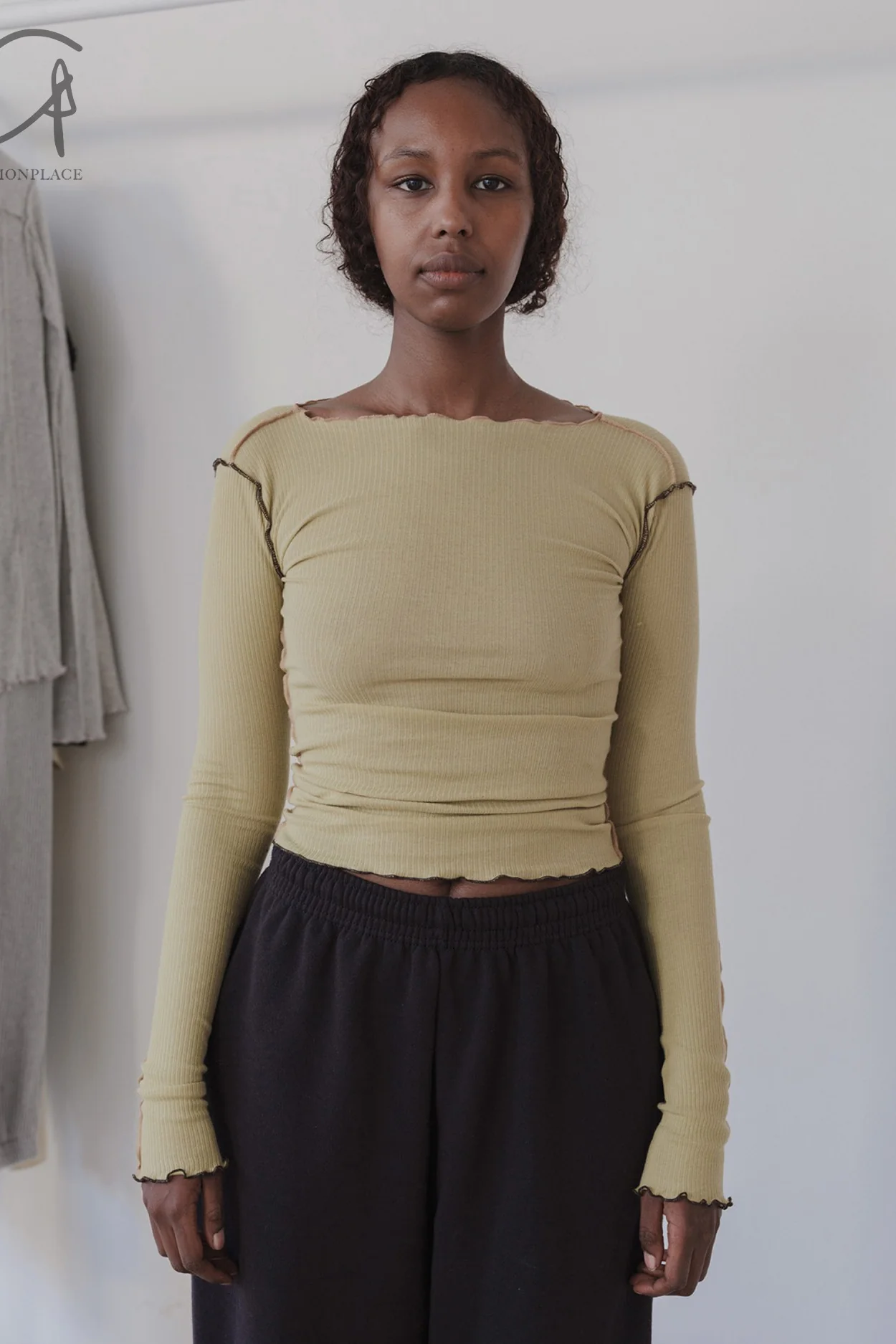 BASERANGE Ribbed Long Sleeve Top T-shirt TTVL Collection France BAS-TTVL-RB-AU23-HUILV Gray Green - Image 11