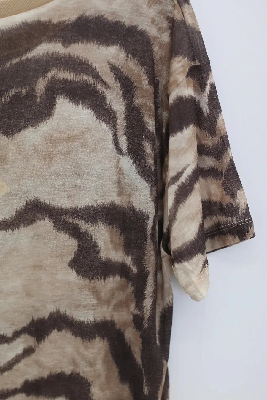 BASERANGE Classic Bamboo Fiber Bamboo Cotton Loose T-shirt Series Collection Round Neck Bottoming Shirt France BAS-TOLO-BL-000-HUWEN Tiger Stripe 24 New Upgrade - Image 3