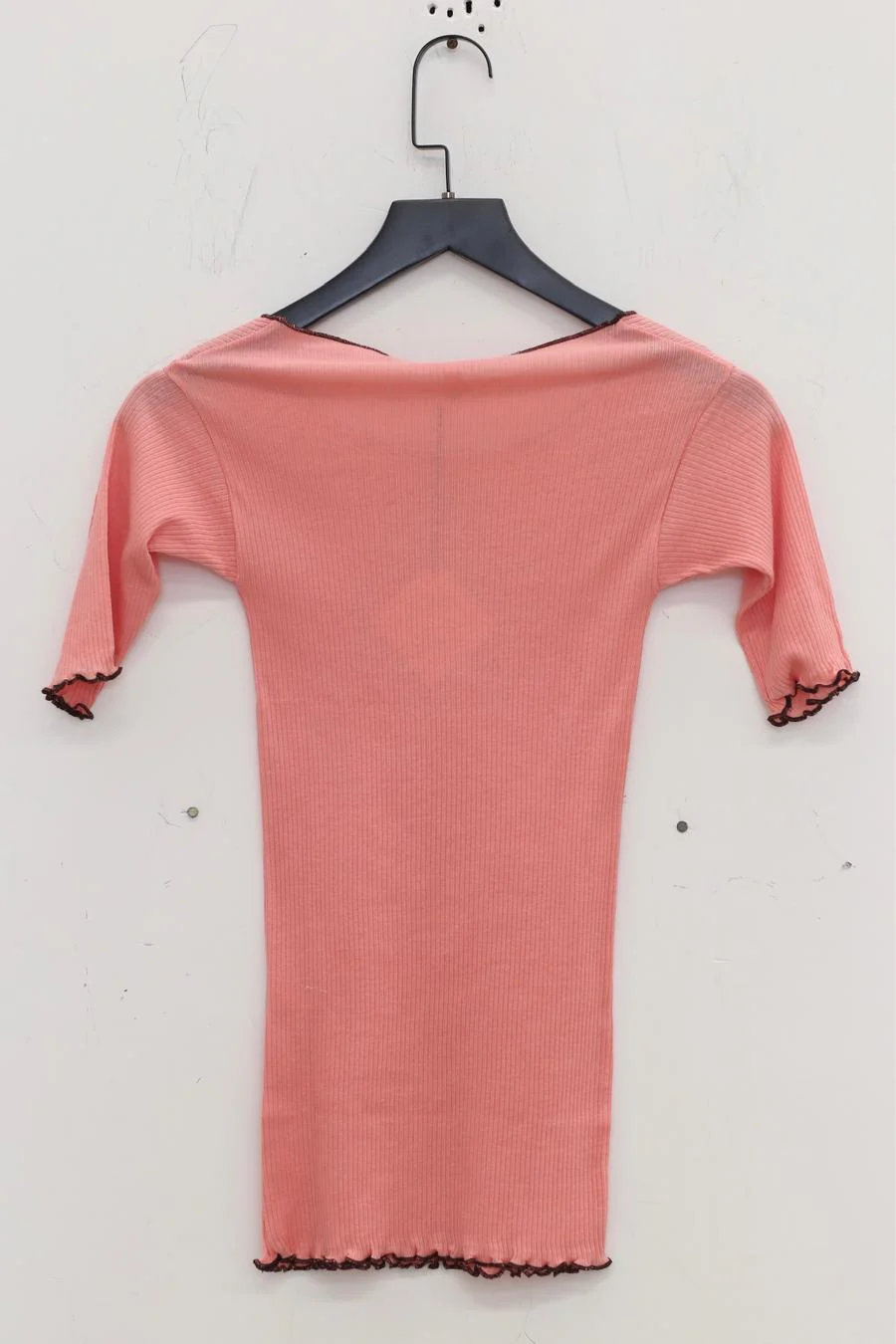 BASERANGE Round neck ruffled ribbed cotton T-shirt TOPA series collection France BAS-TOPA-RBV-WI22-FENHONG Pink TOPA-RB-000 - Image 12
