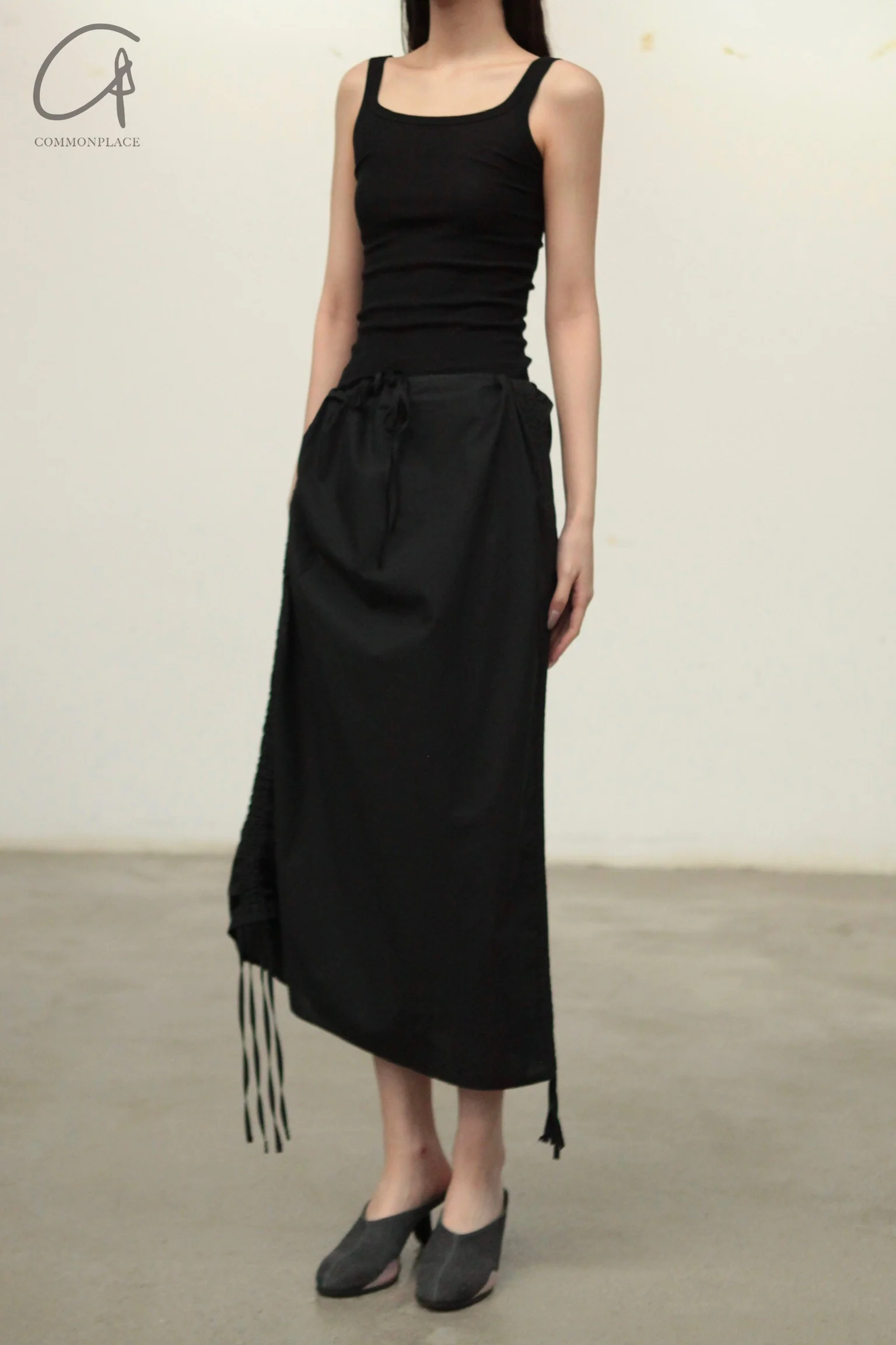 BASERANGE pattern suspender skirt SKPS-CO-SP24 black - Image 3
