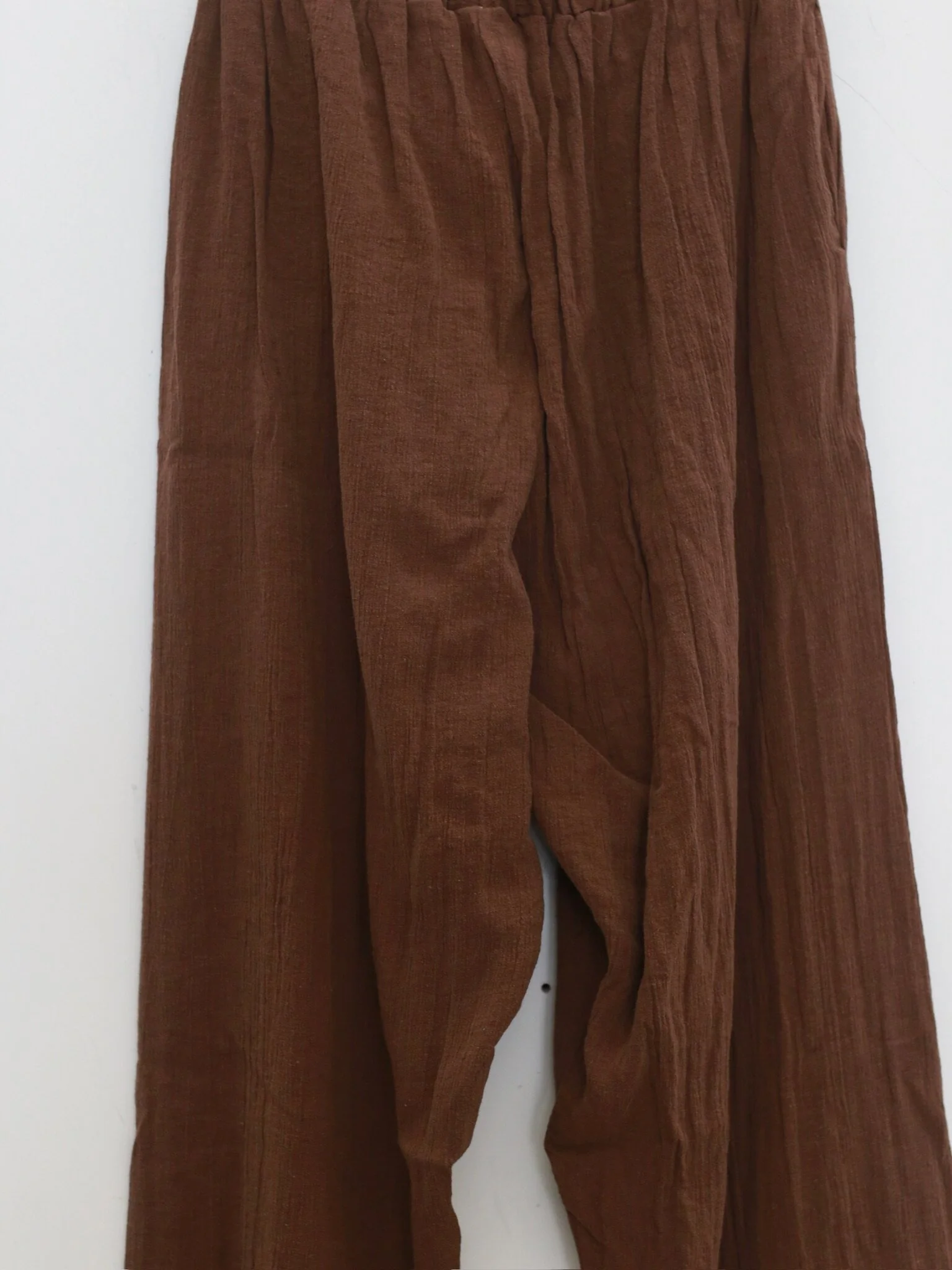 BASERANGE SP26 Pleated Linen Casual Pants, France. BAS-PAFO-CL-SP26-LB (LOAM BROWN) - Image 3