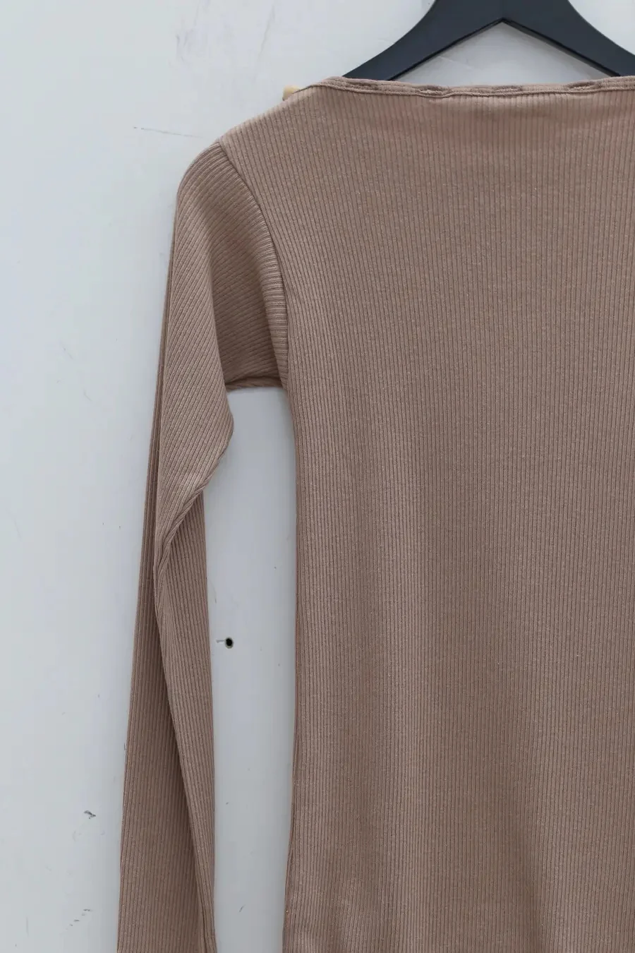 BASERANGE Taffeta Long Sleeve T-Shirt TOTVL-RC-AU23 Dehydrated Beige - Image 10