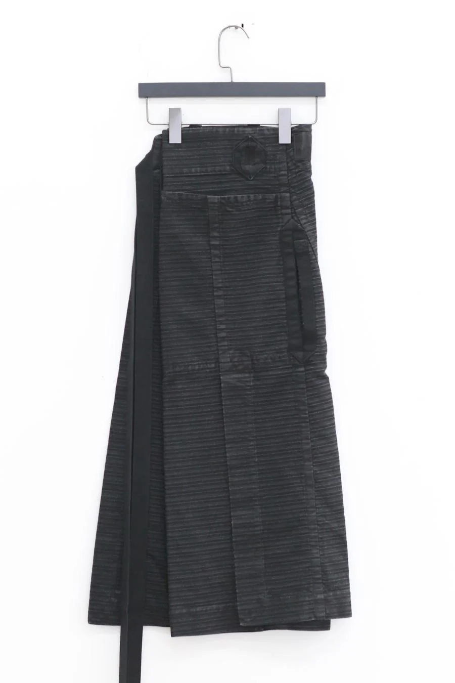 BORIS BIDJAN SABERI Apron SS22 WORKER1 F1603D Black