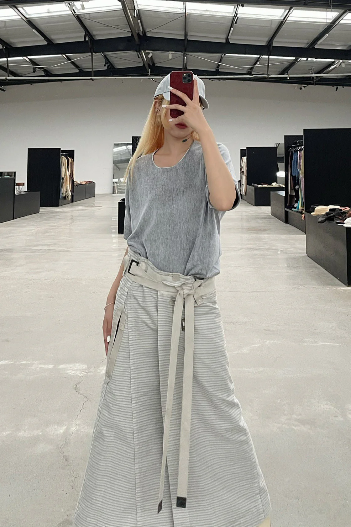 BORIS BIDJAN SABERI Apron WORKER1 F1603D Light Grey - Image 15