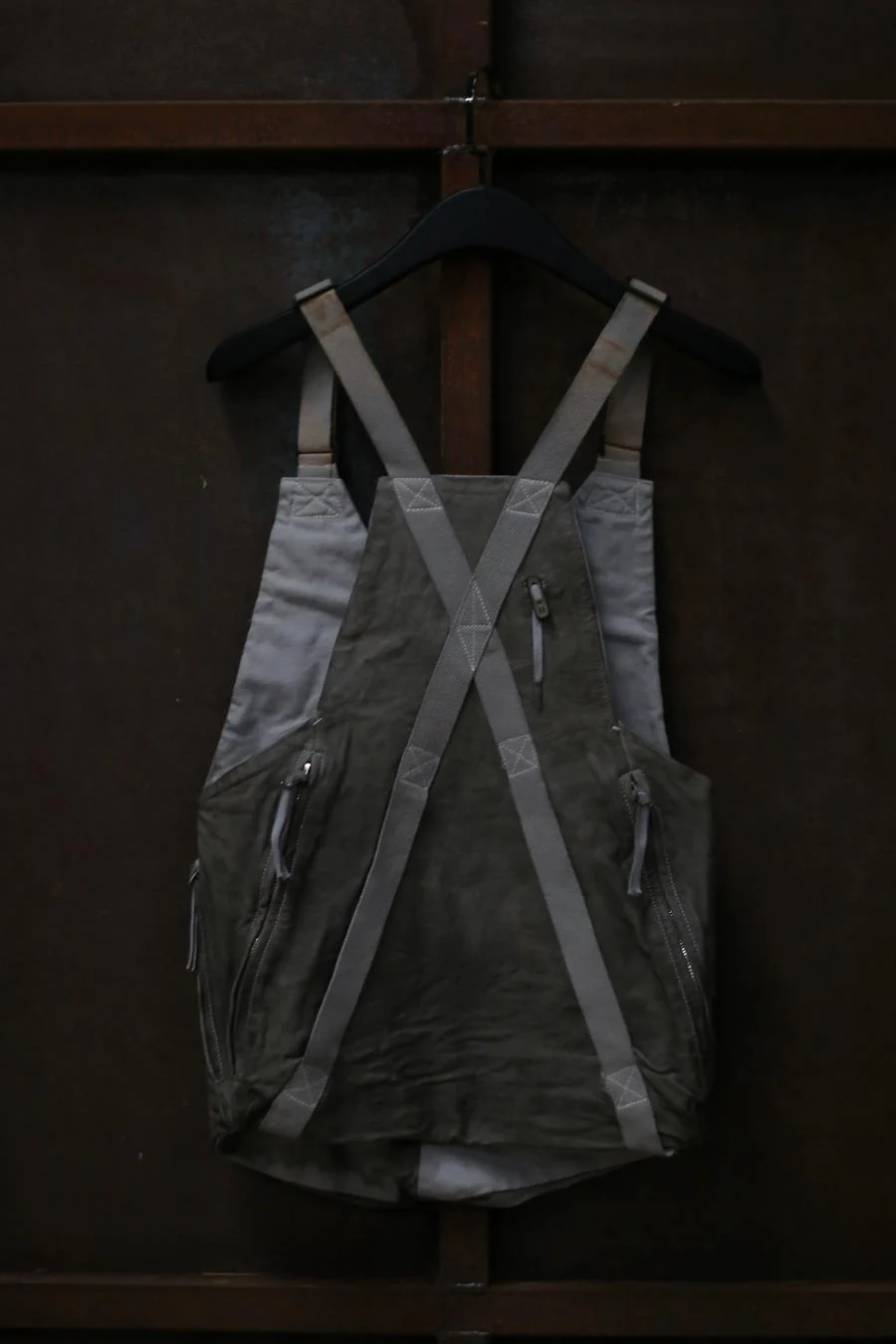 BORIS BIDJAN SABERI strap, a band -type shoulder AW22 VEST BAG 2.1 FMM20006 carbon gray - Image 7