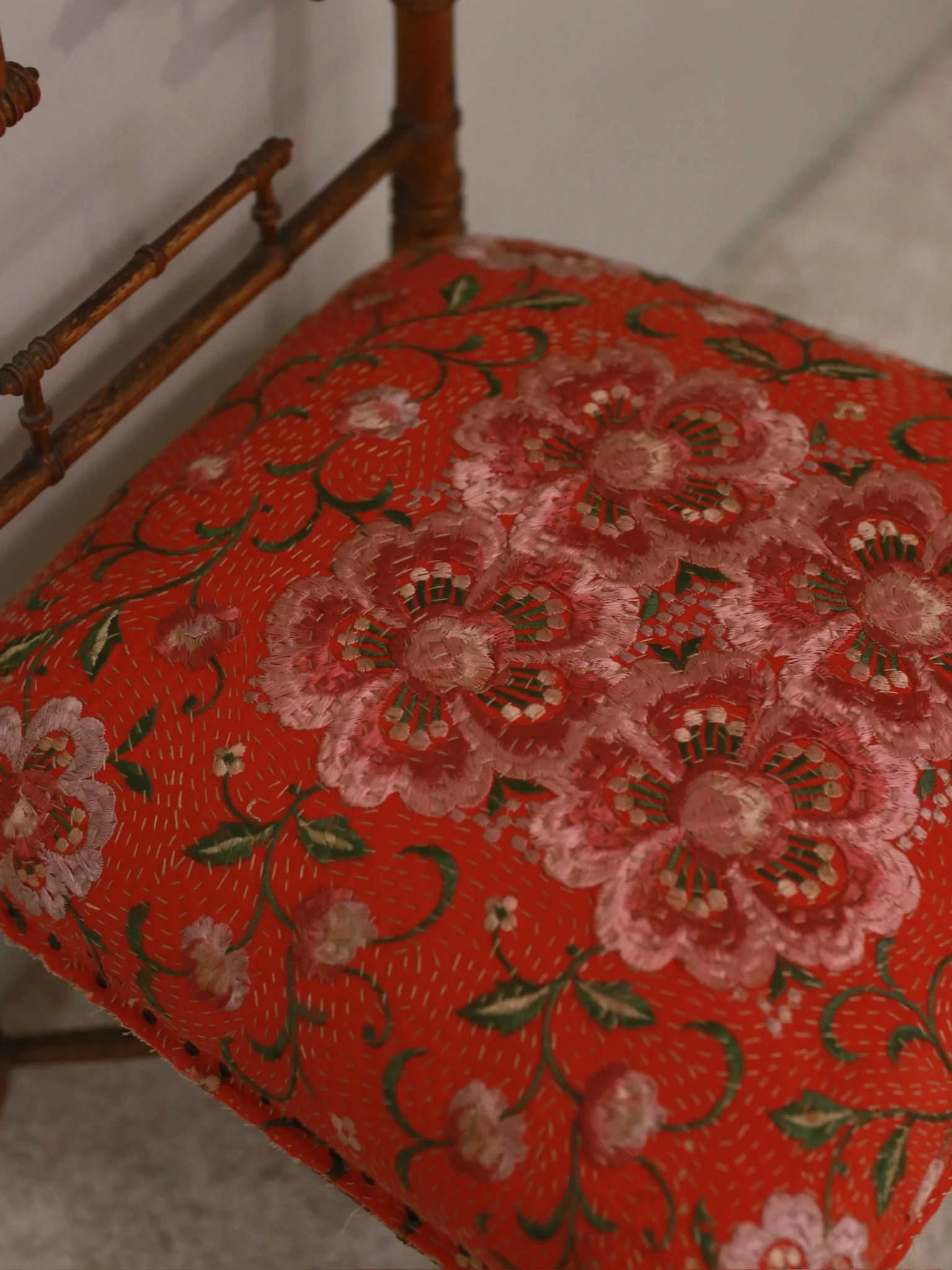 By Walid 19th century low-seated gilded wood French Napoleon III chair/footrest BW-BYW-CHAIR/599 Chair - Image 4