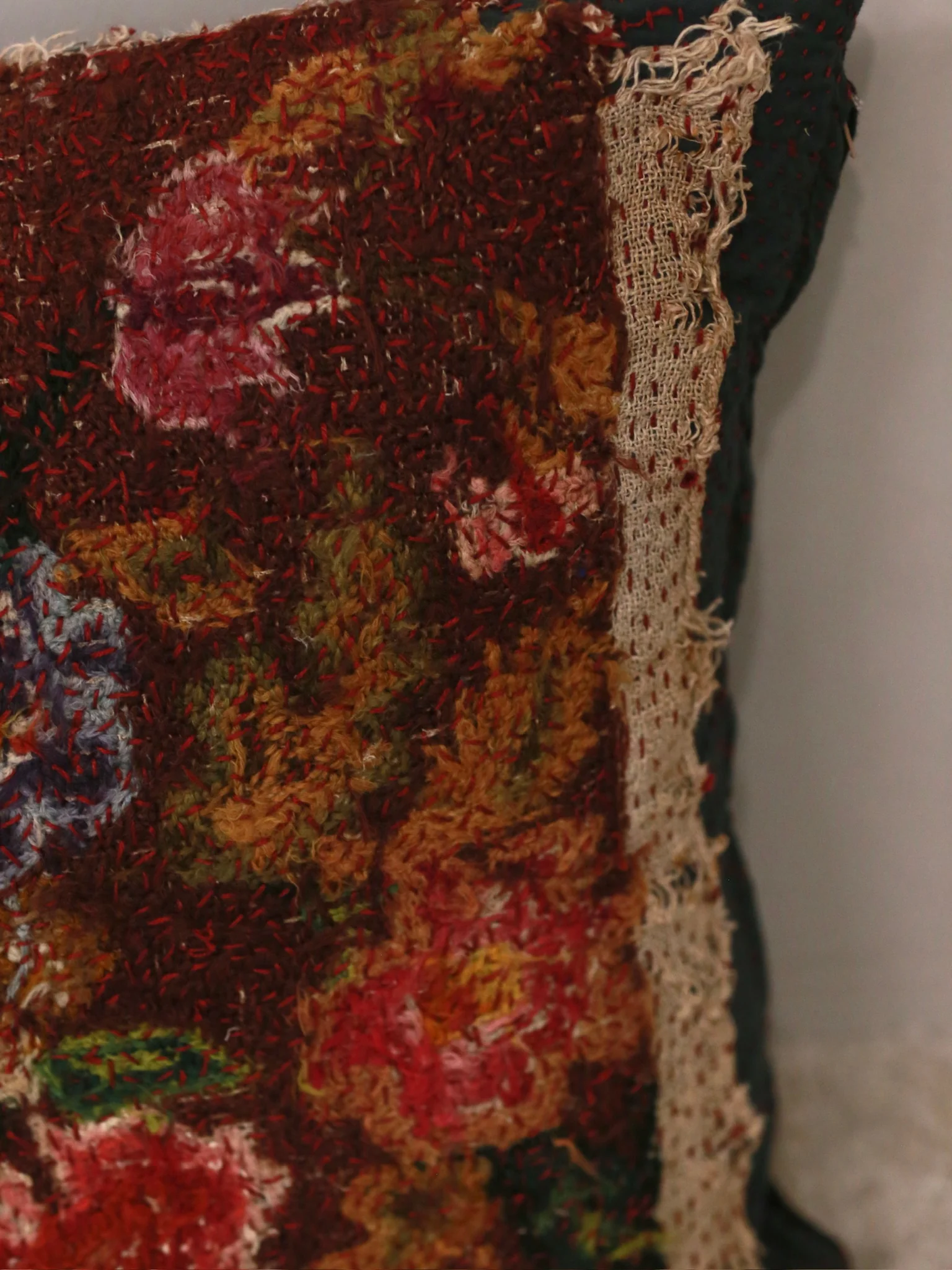 By Walid French Napoleon III wool needlework hand-sewn cushions, series BW-BYW-CUSHION/1348 (CUSHION/1124) - Image 4
