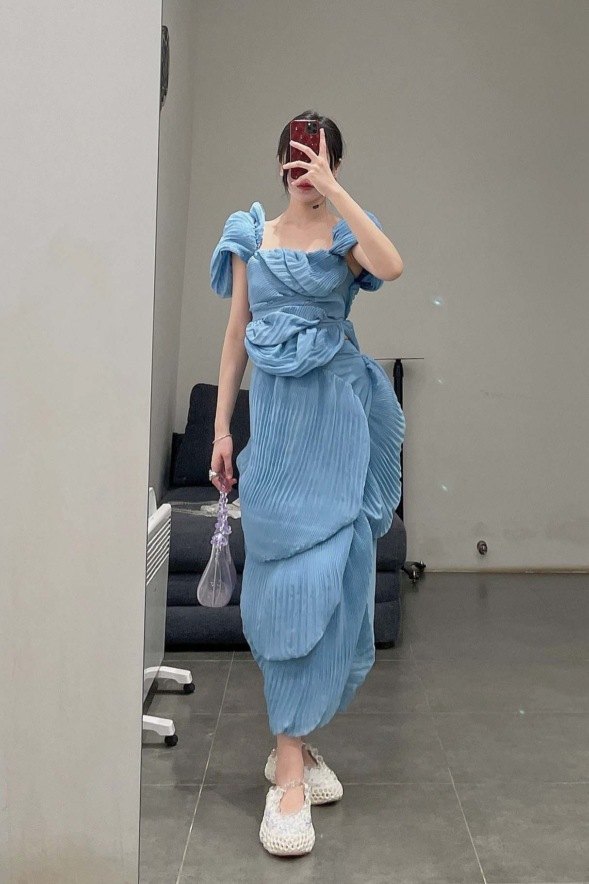 CAROLINE HU Pleated Jellyfish Top SS22BUT06 Blue PCH8 - Image 13