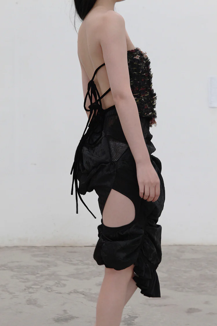 CAROLINE HU SS21SM02BK silk lace hollow skirt - Image 11