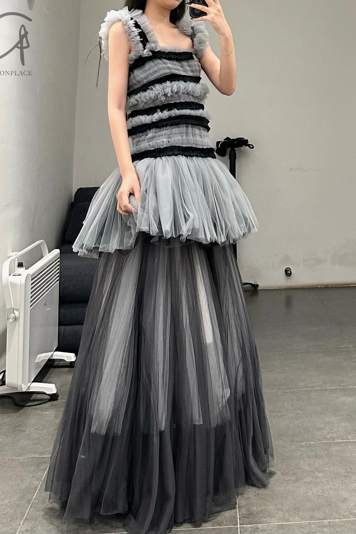 CAROLINE HU Tightly Protruding Waist Dress SS22GYD06 - Image 6