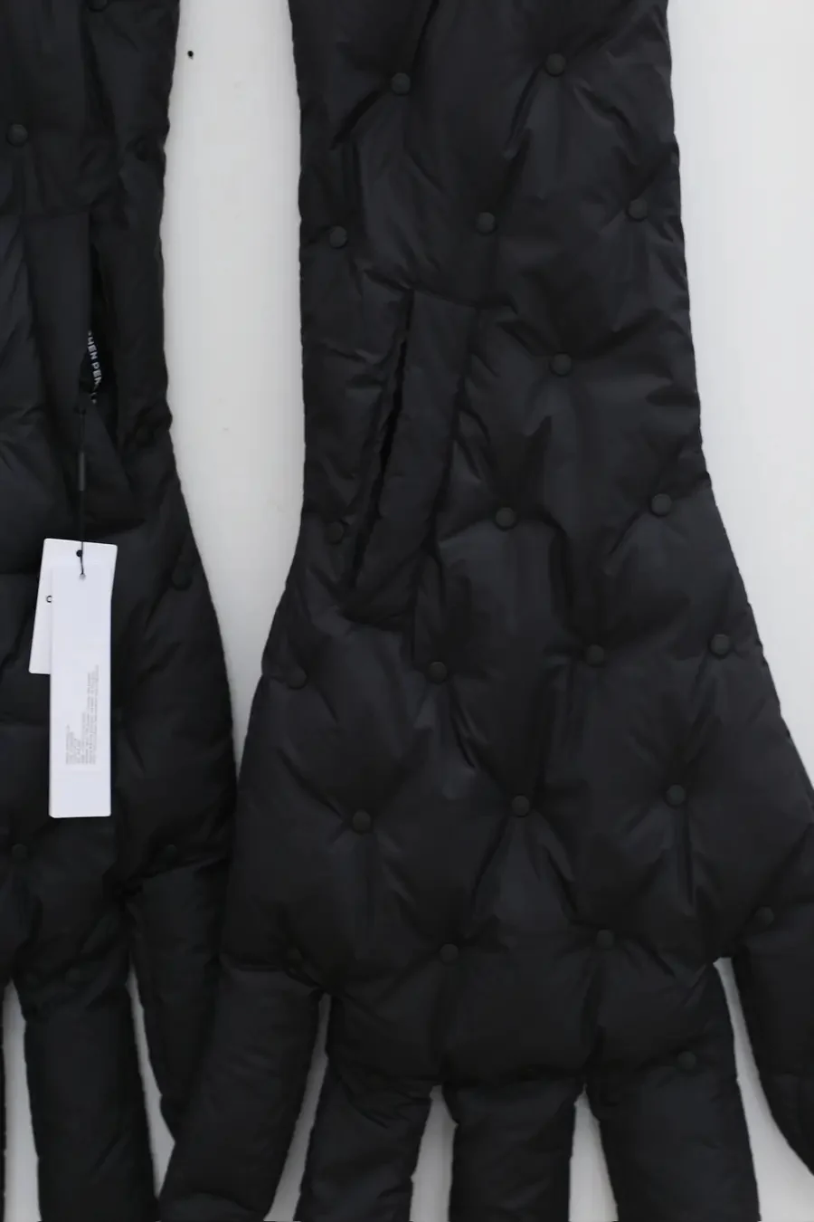 CHENPENG Lover's Embrace Down Scarf CP19AWA003 Black - Image 2
