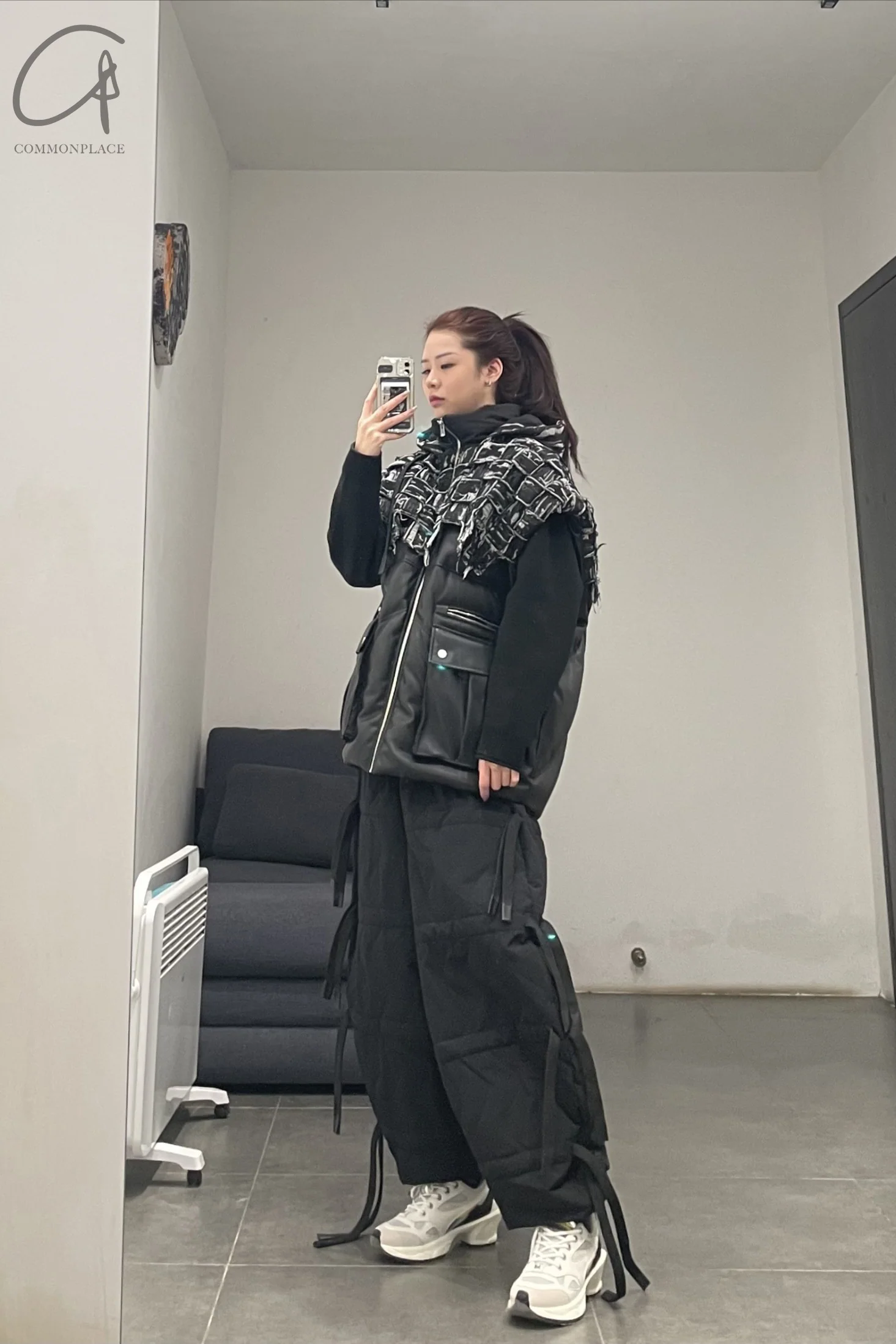 CHENPENG Water-shaped armor down vest CP21AWJ017CPC405 black - Image 13