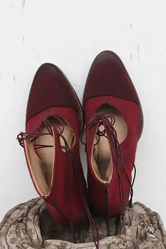 Cherevichkiotvichki 02AW19 POINTY SHOE WITH HOLE BLACK RAPID pointed toe lace shoes faded red - Image 3