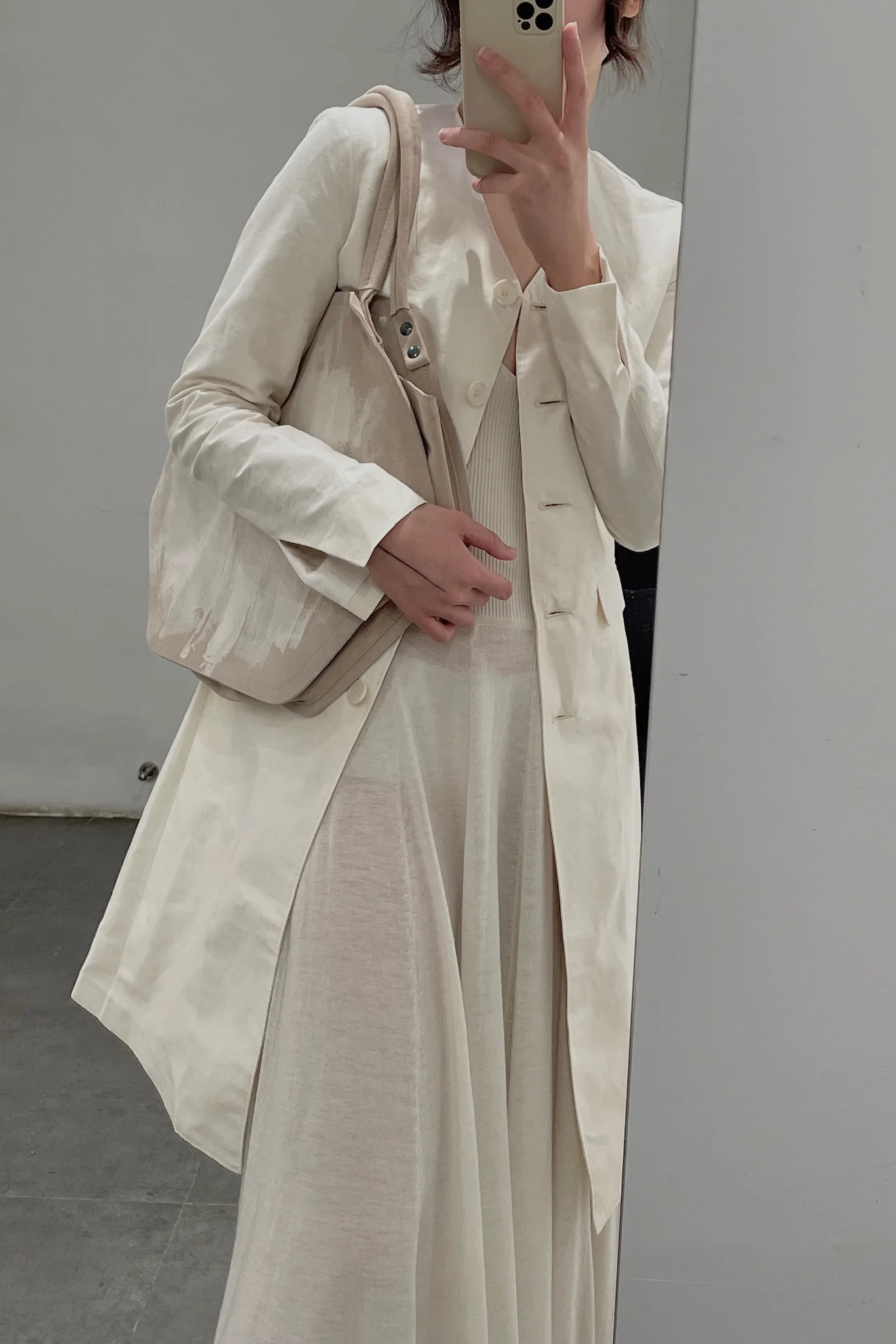 Cherevichkiotvichki CHE-37AW17-QFB hexagonal bag - Image 10