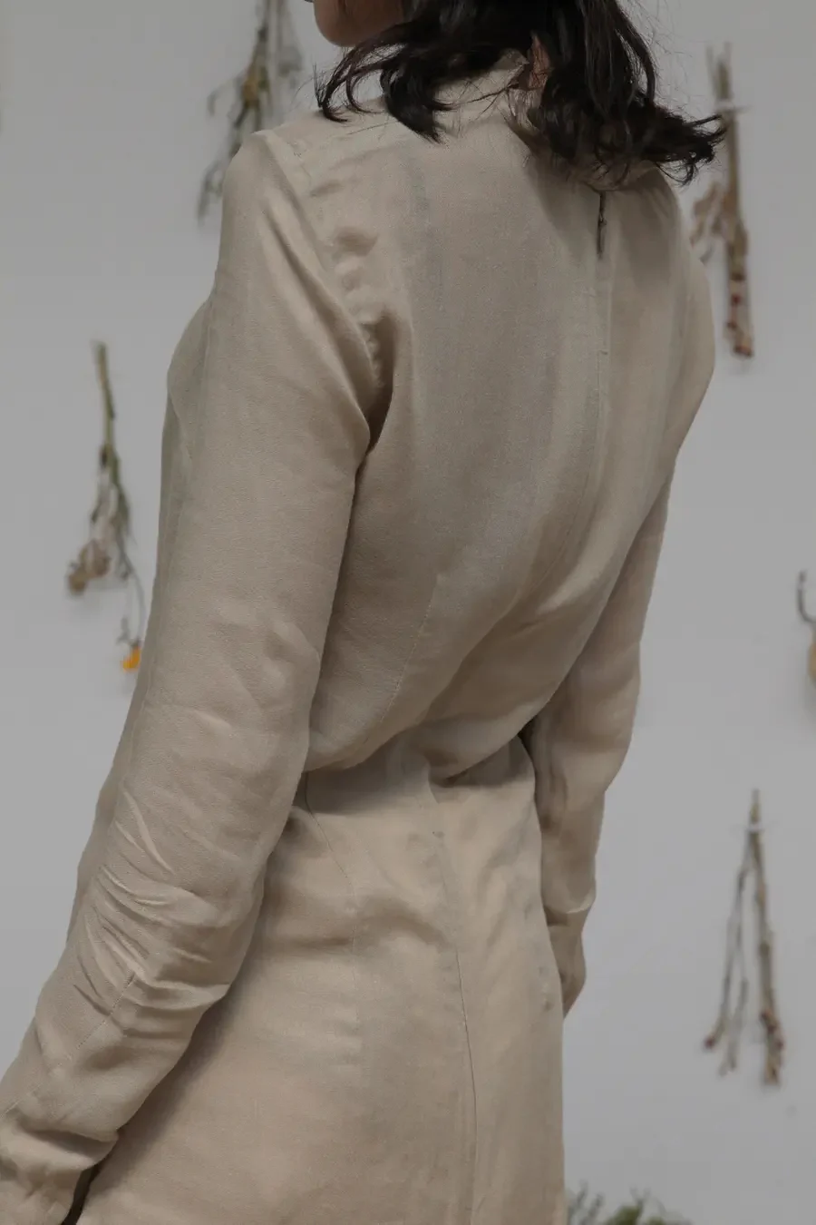 cherevichkiotvichki back zipper long-sleeved T-shirt taupe 92SS19 - Image 4