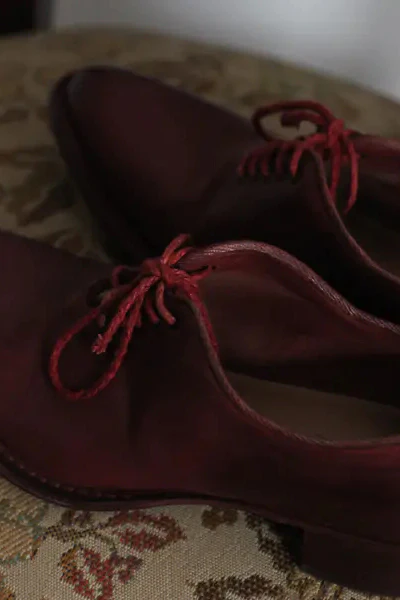 Cherevichkiotvichki waxed calfskin pointed toe derby low-top shoes handmade in England CHE-07SS18-HONG red PC19 - Image 5