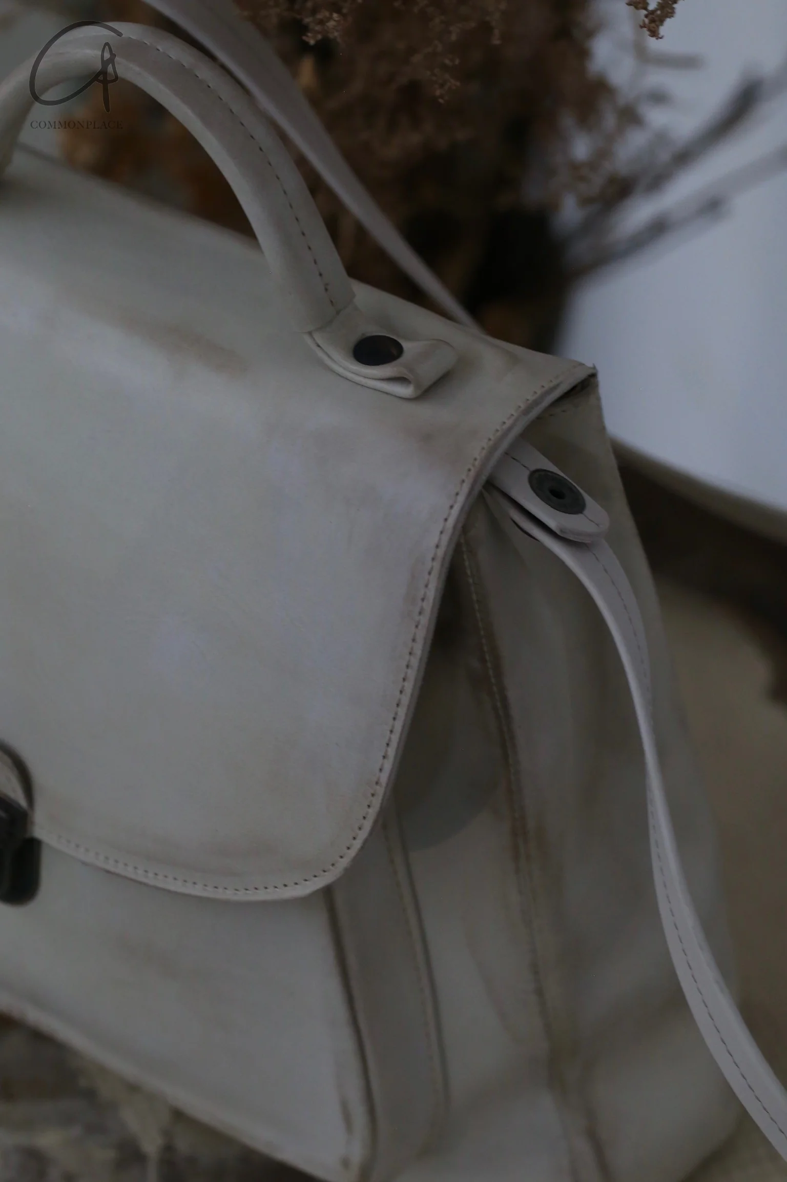 Cherevichkiotvichki Small flat lock bag with pocket Calfskin UK Handmade CHE-86-2021-ZB PC4 Dirty white - Image 2