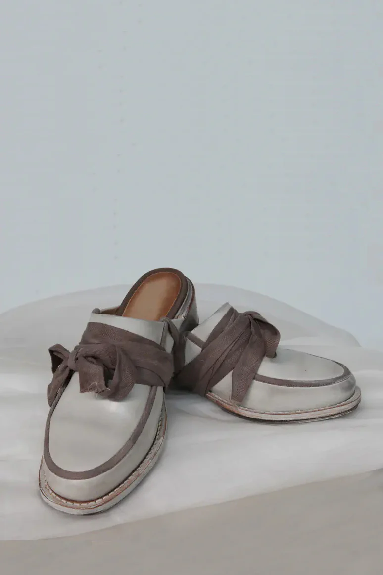 Cherevichkiotvichki 15 series silk-tied mosinka slippers CHE-15SS17-BAIZI dirty white dirty purple shoelaces hollowed-out at the root - Image 3