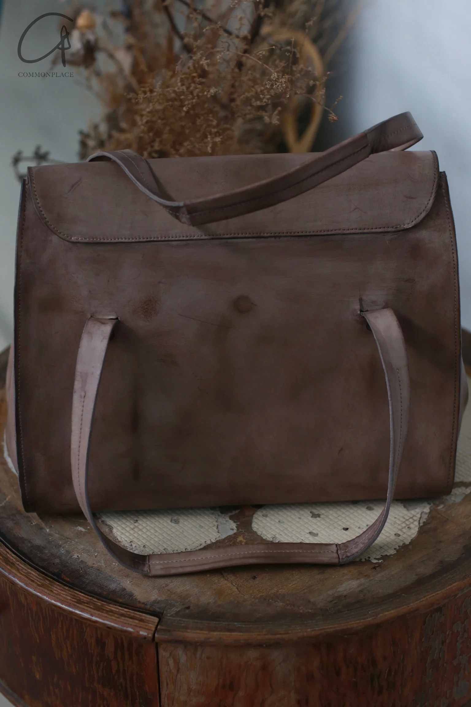 Cherevichkiotvichki waxed calfskin large handbag handmade in England CHE-116-ZIHUI purple-grey - Image 4