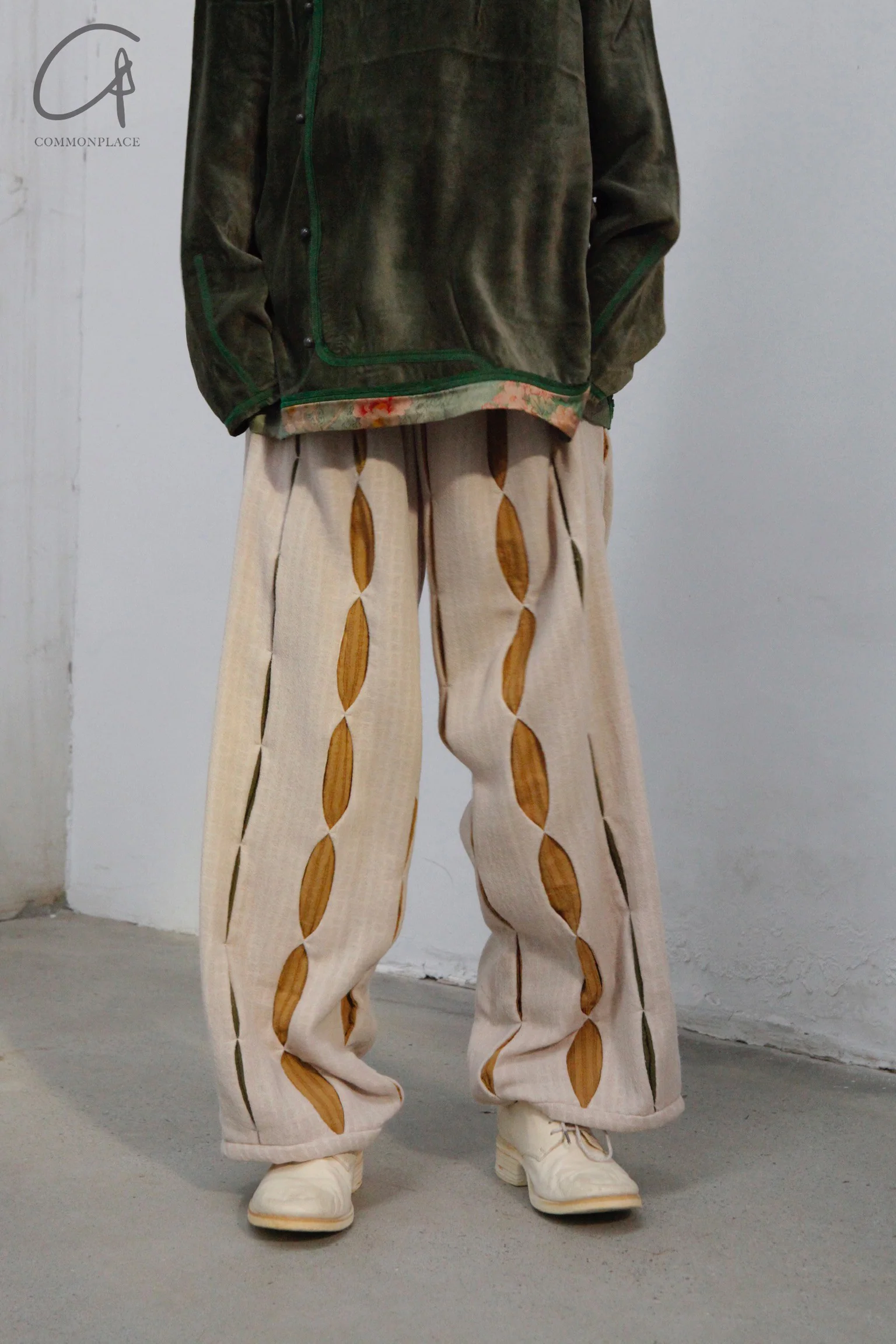 Communs asymmetric closed shirt AW22-C211 - Image 10