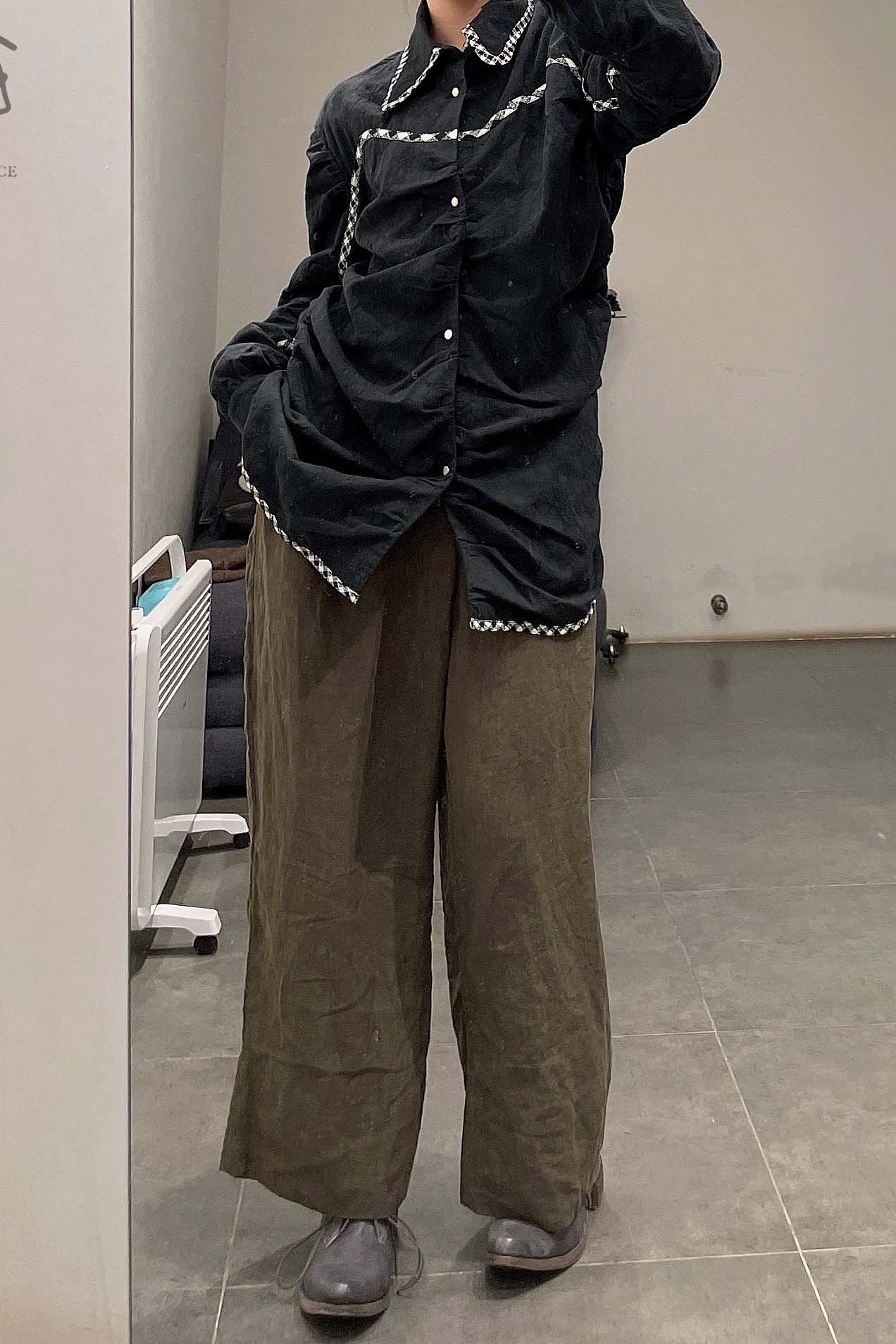 communs black pleated shirt SS22 C115 - Image 18