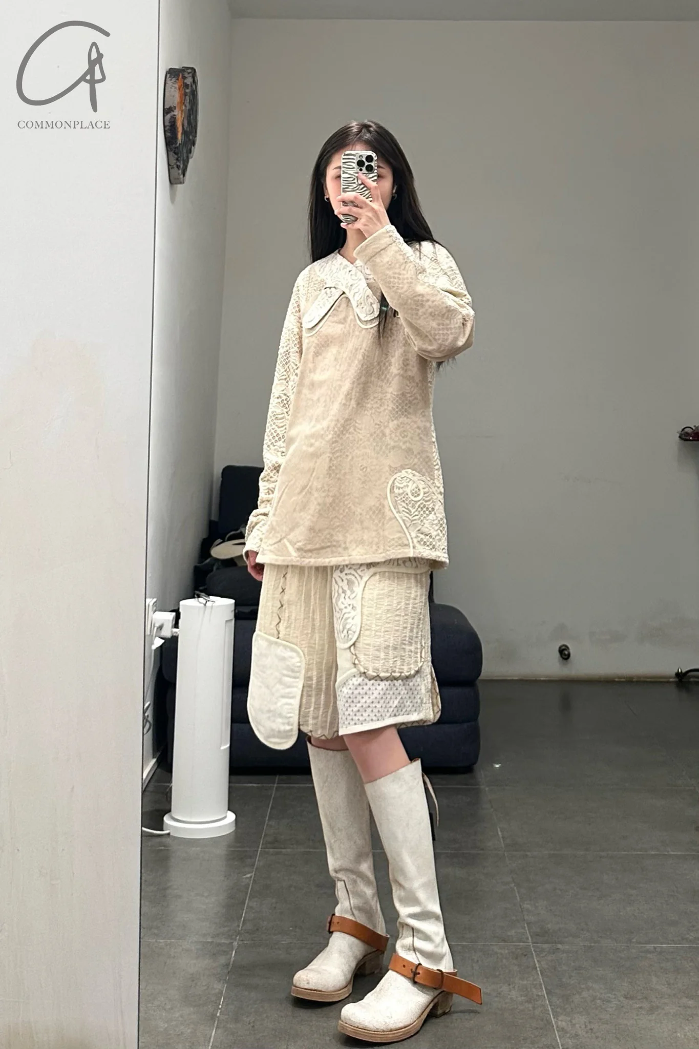 communs cutout embroidery top SS23-T126A - Image 15