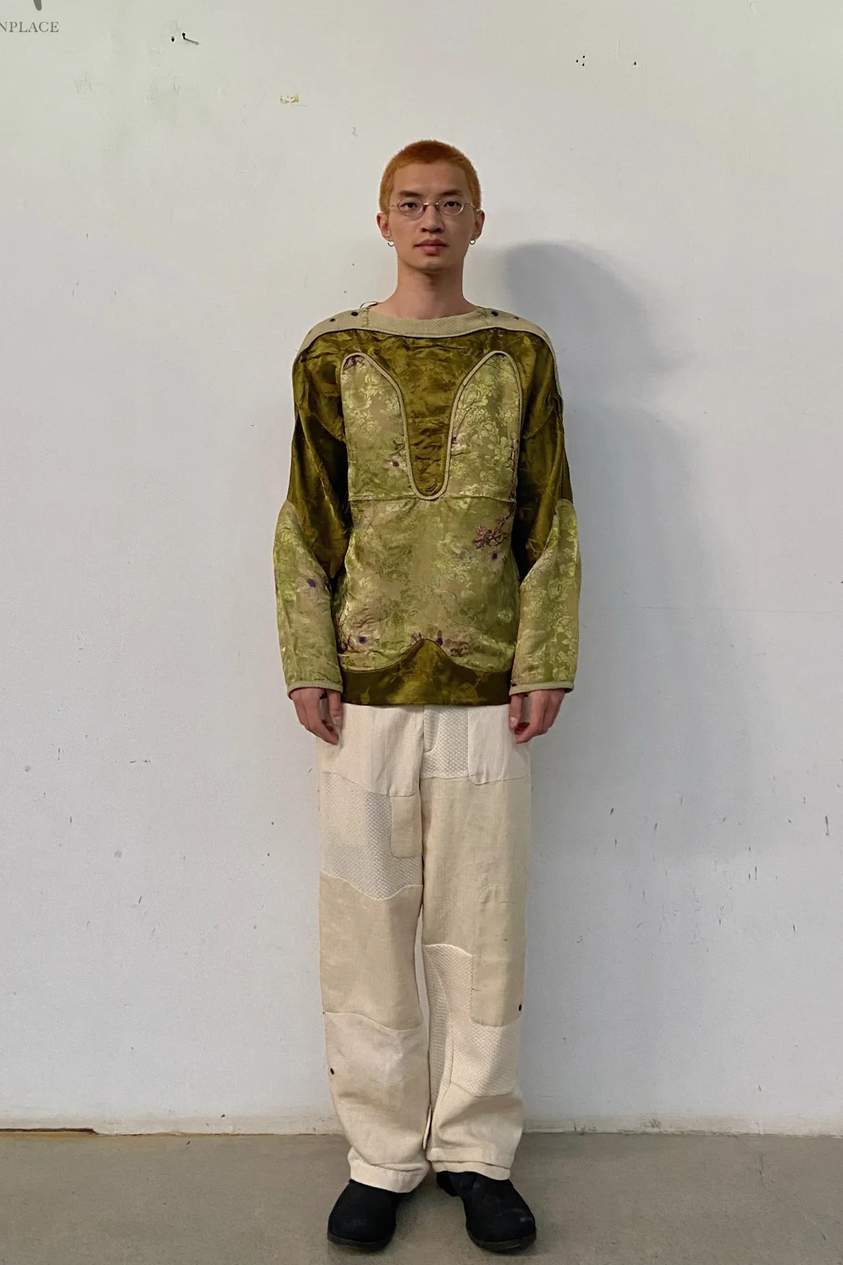 communs off-white disc-shaped pants with patch SS21-P130A - Image 42