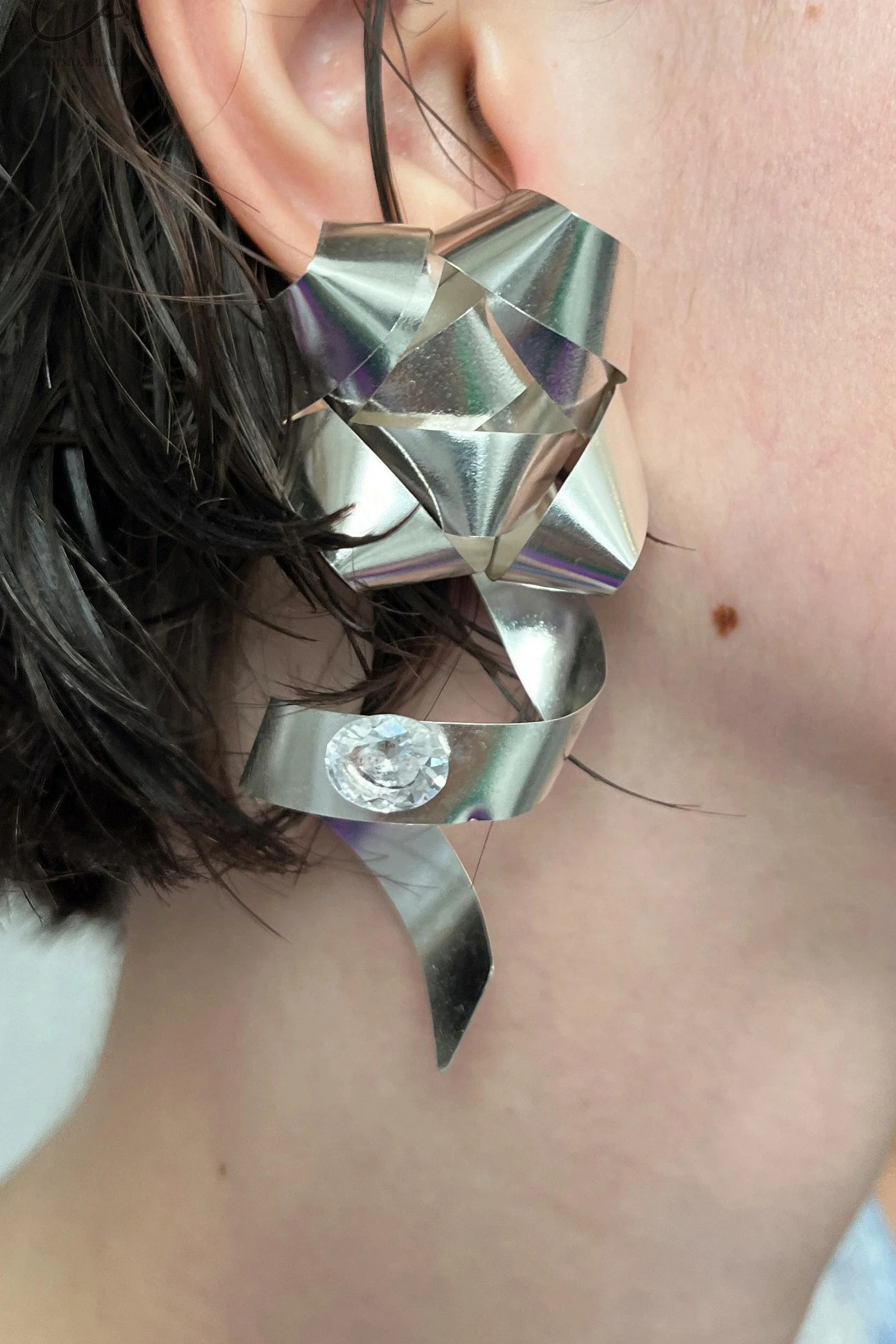 CONSTANÇA ENTRUDO Christmas bow silver ear cuff / earring series CE-SS24_EAR01-YIN 1 - Image 4