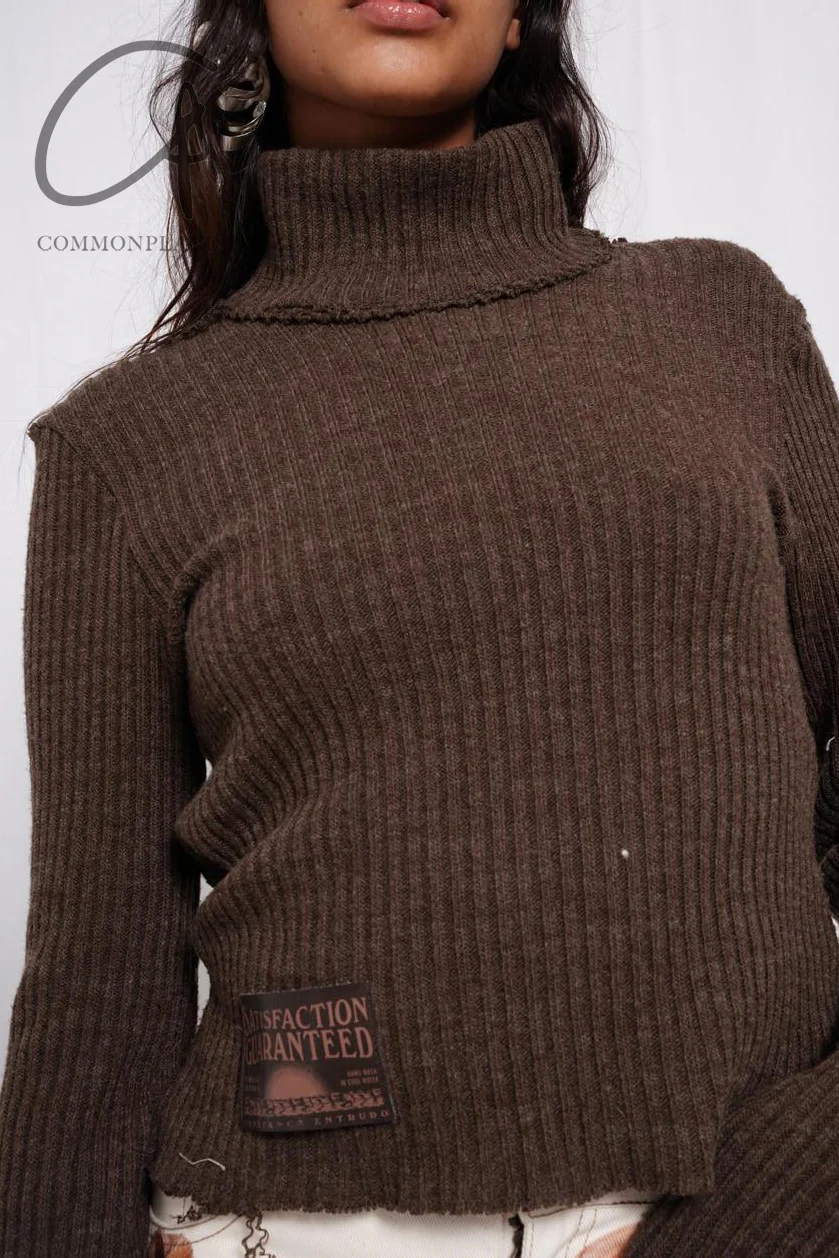 CONSTANÇA ENTRUDO Open back high neck knitted sweater CE-SS24_KNI03-ZONG brown - Image 5
