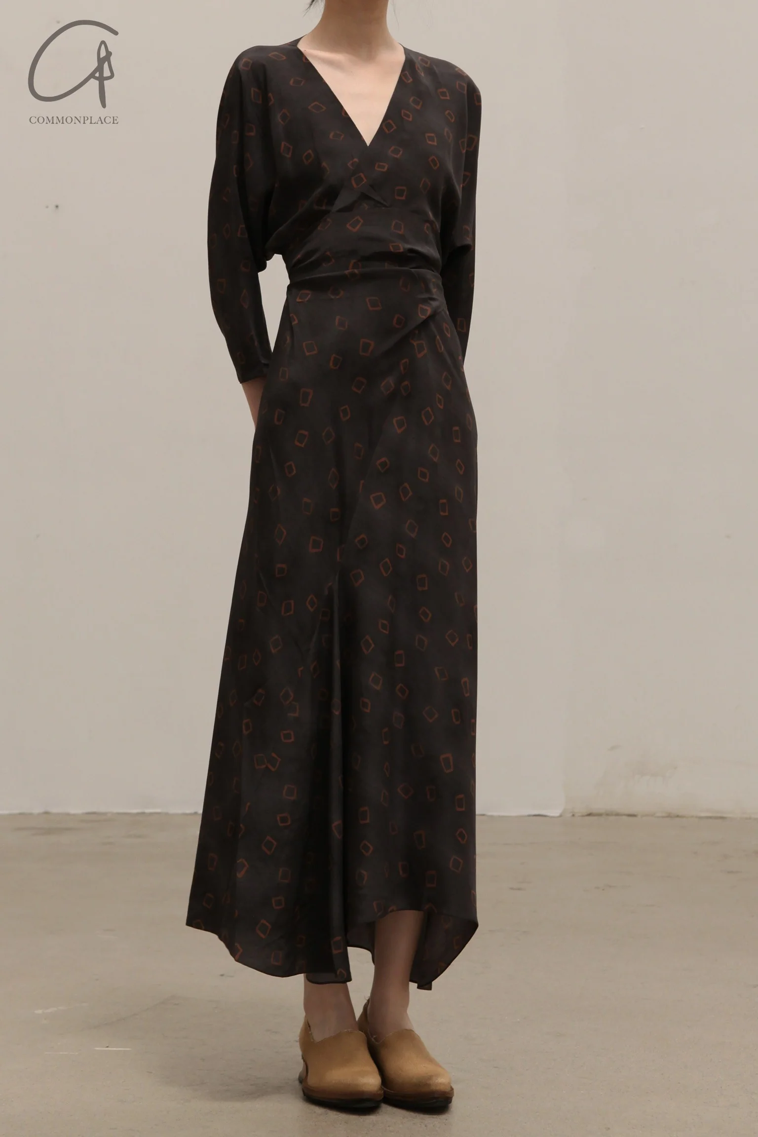 Cortana 24 spring and summer silk tarantella dress black A-3544-HEI