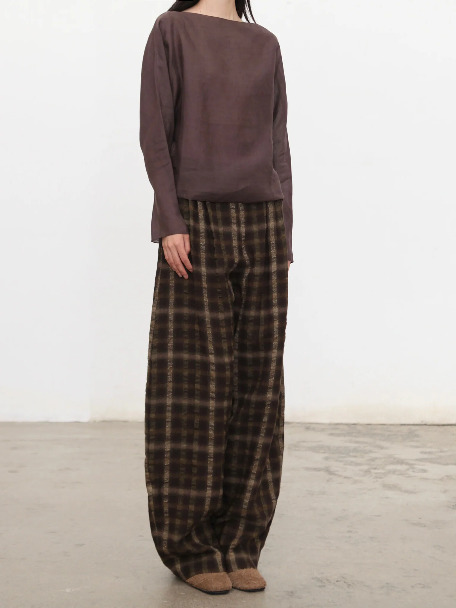 Cortana Fall/Winter 2025 Salon Pants, Spain, CTN-FW25-A4372-BROWN CHECKS JACQUARD - Image 9