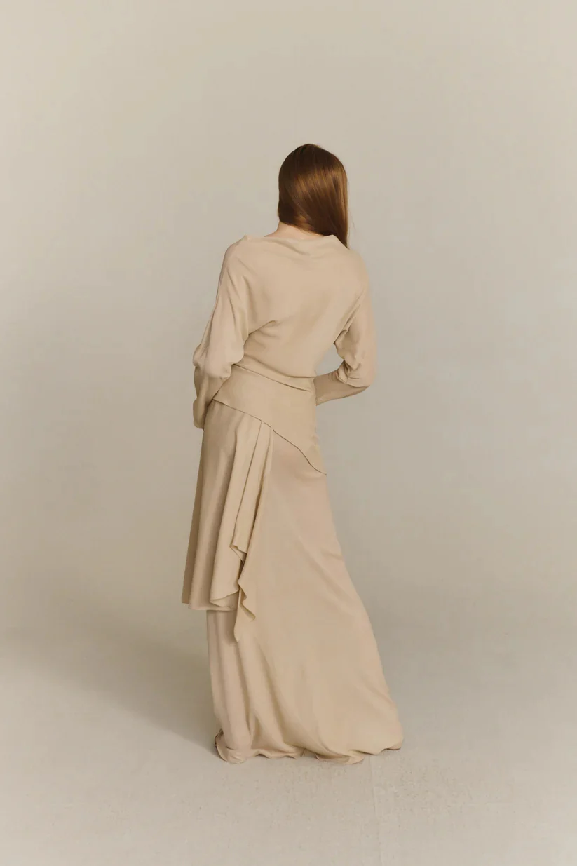 Cortana Spring/Summer 2026 ISOLDE Waist-cinching Long-sleeved Top CTN-PS26-A0595-BEIGE - Image 4