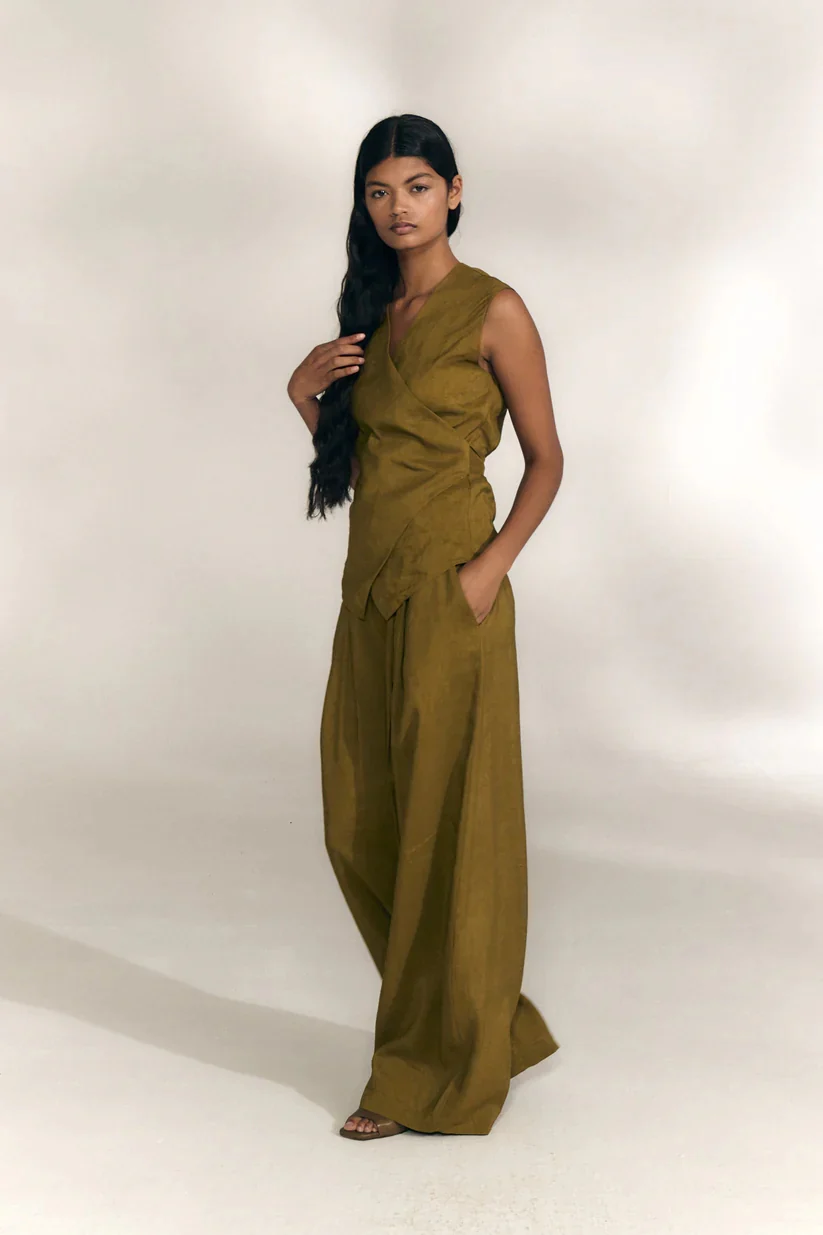 Cortana SS26 Elena Trousers – Elasticated Back Waist – CTN-SS26-A4392-Olive Green - Image 13