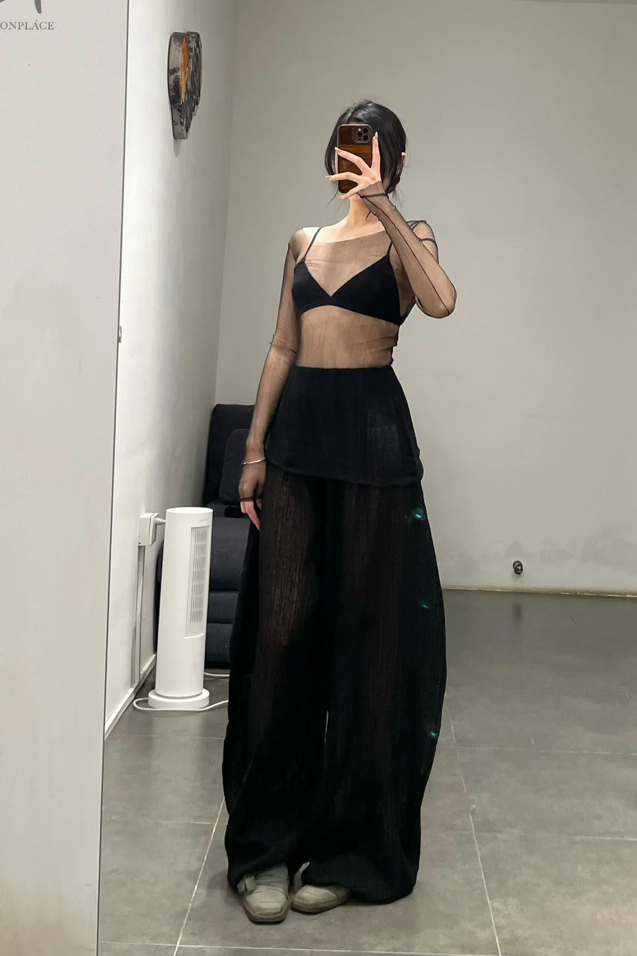Cortana classic crew neck tulle top series CTN-A-0068-HEI black - Image 6