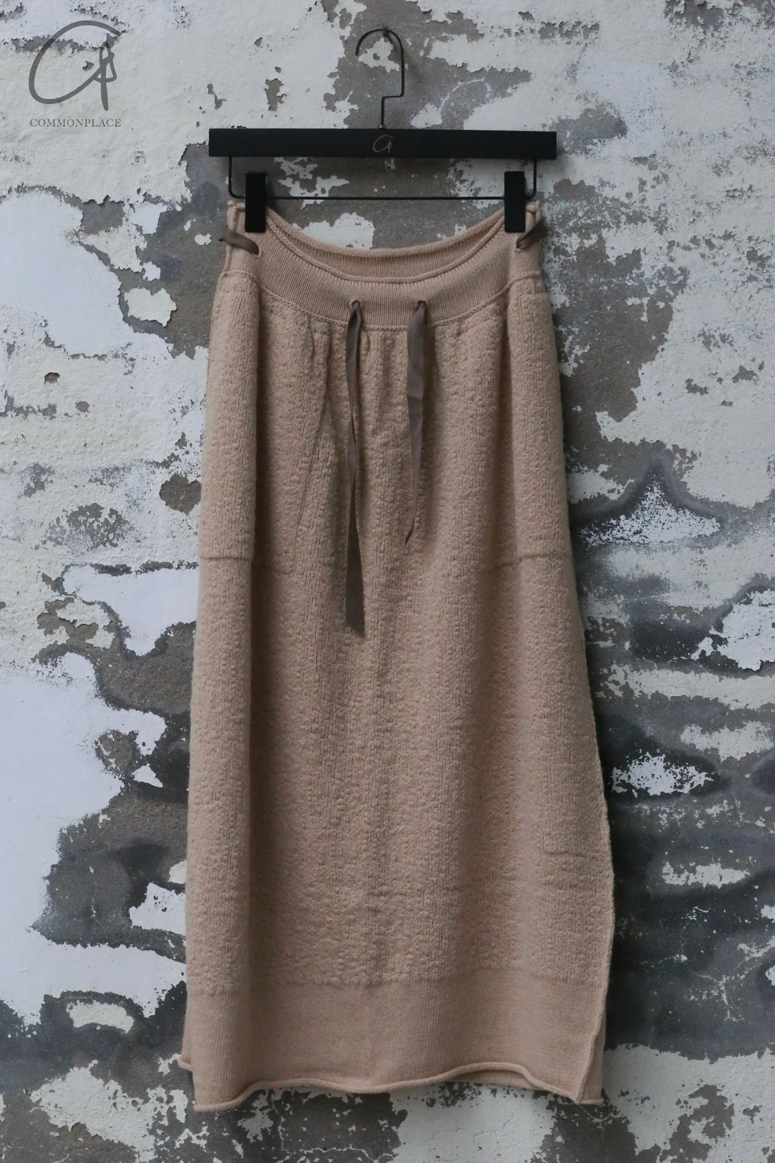 Daniel Andresen 24 autumn and winter camel hair skirt with pockets and belt, handmade in Belgium, DA-ENDRO-ALBINO