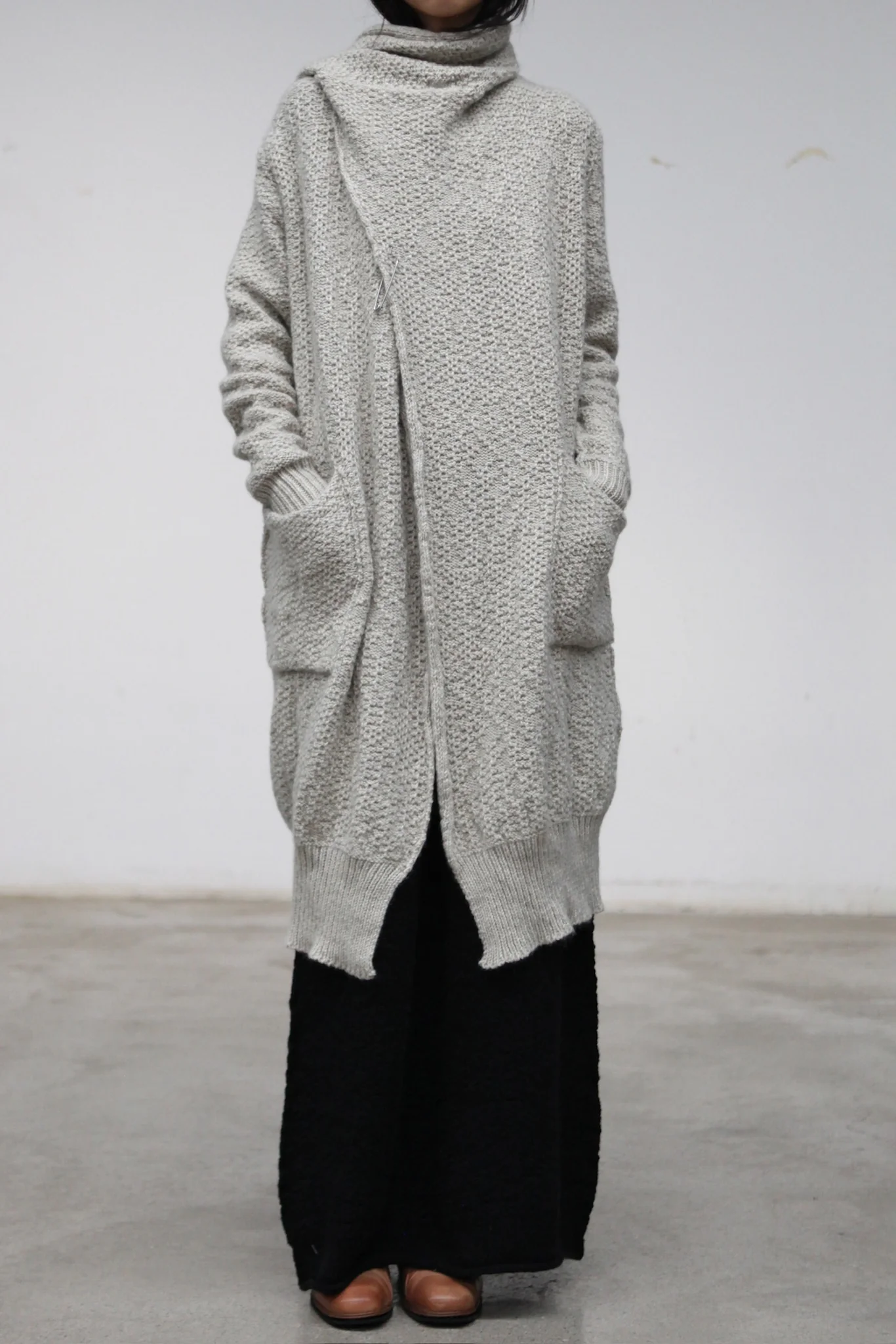 Daniel Andresen Fall/Winter 2025 Thick Scarf Shawl Cardigan, Yak Wool, Comfortable and Warm (DA-satsuma-ecru)