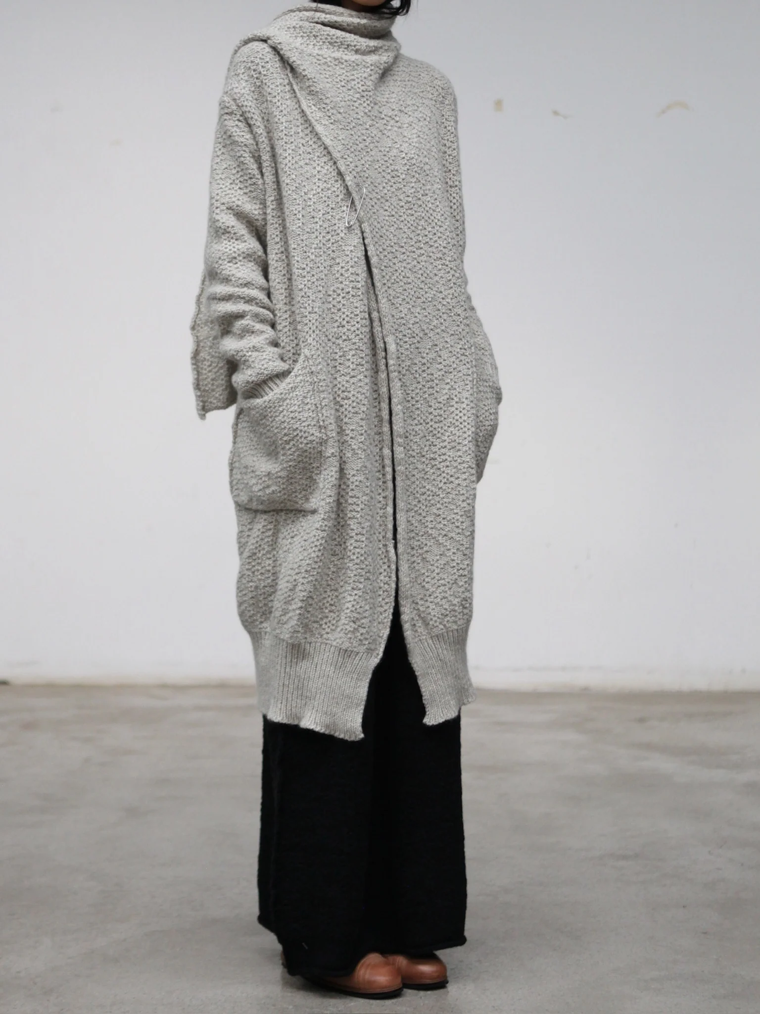 Daniel Andresen Fall/Winter 2025 Thick Scarf Shawl Cardigan, Yak Wool, Comfortable and Warm (DA-satsuma-ecru) - Image 3