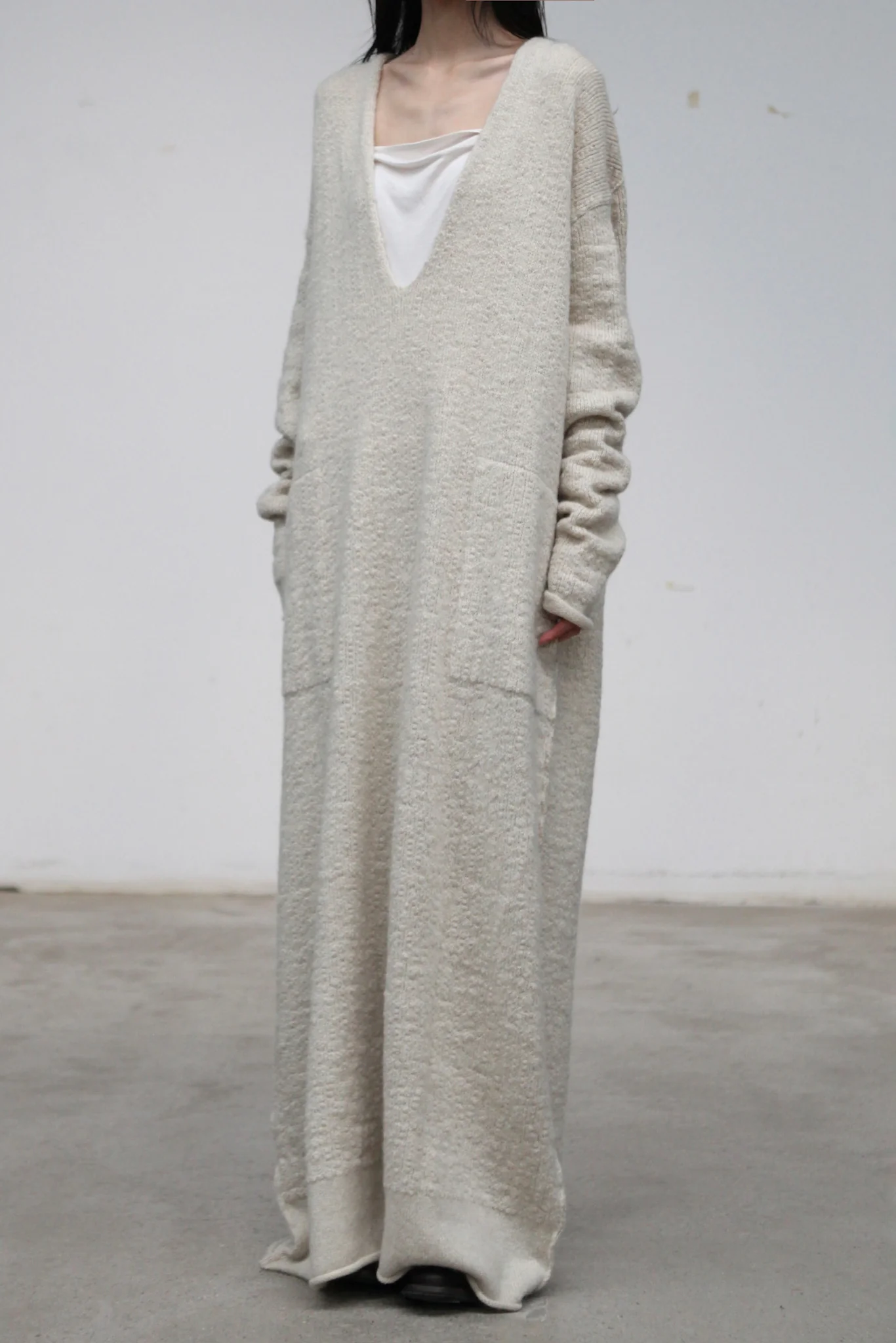 Daniel Andresen Fall/Winter 2025 Yak Wool Long V-Neck Dress DA-tapioca-ecru - Image 2