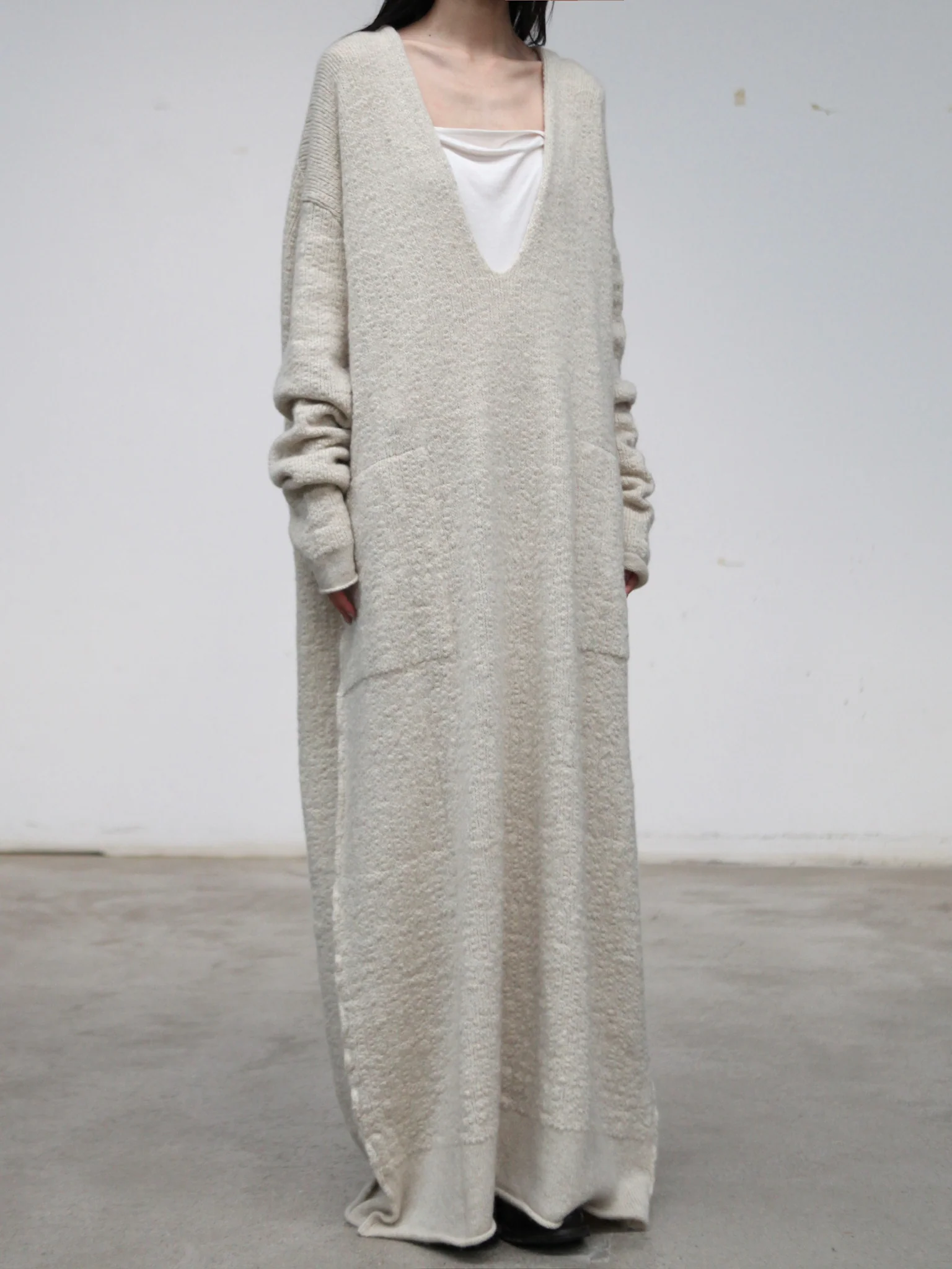 Daniel Andresen Fall/Winter 2025 Yak Wool Long V-Neck Dress DA-tapioca-ecru - Image 3
