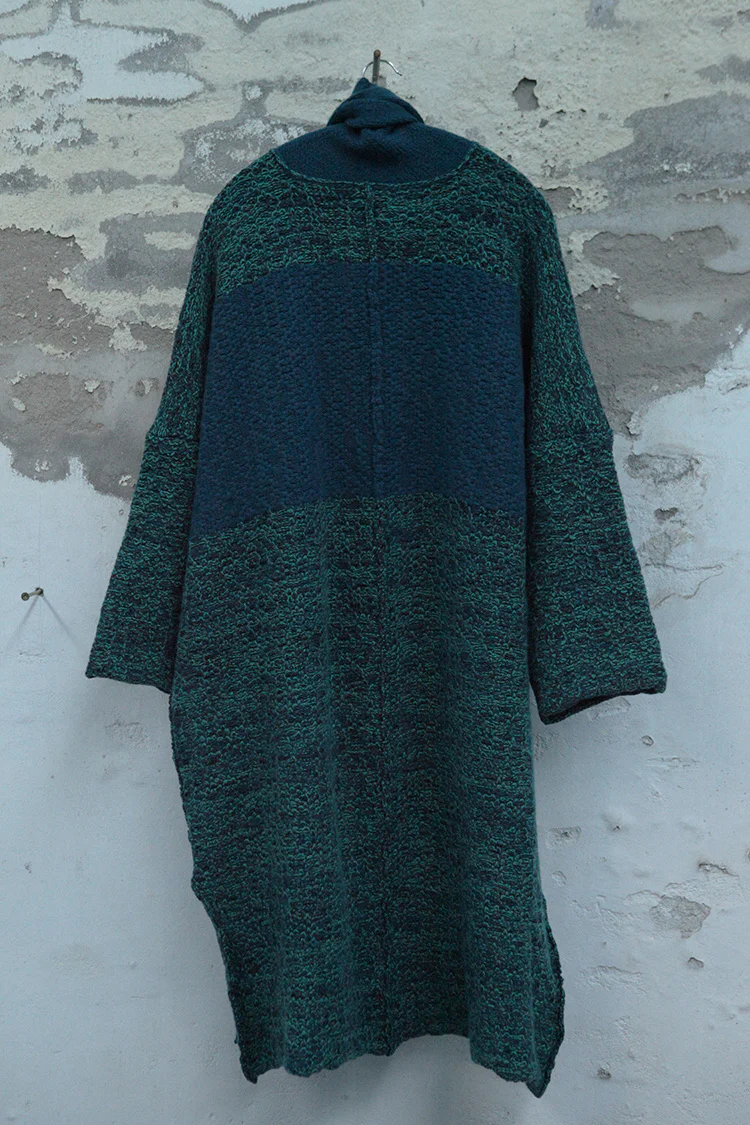 Daniel Andresen knitted scarf and kimono ERNIE PETROL - Image 6