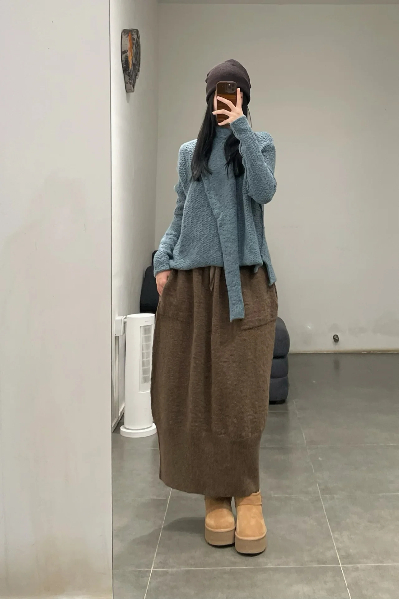 Daniel Andresen knitted skirt collection Handmade in Belgium DA-GAROW-0 2 Yak wool praline PDA7 - Image 8