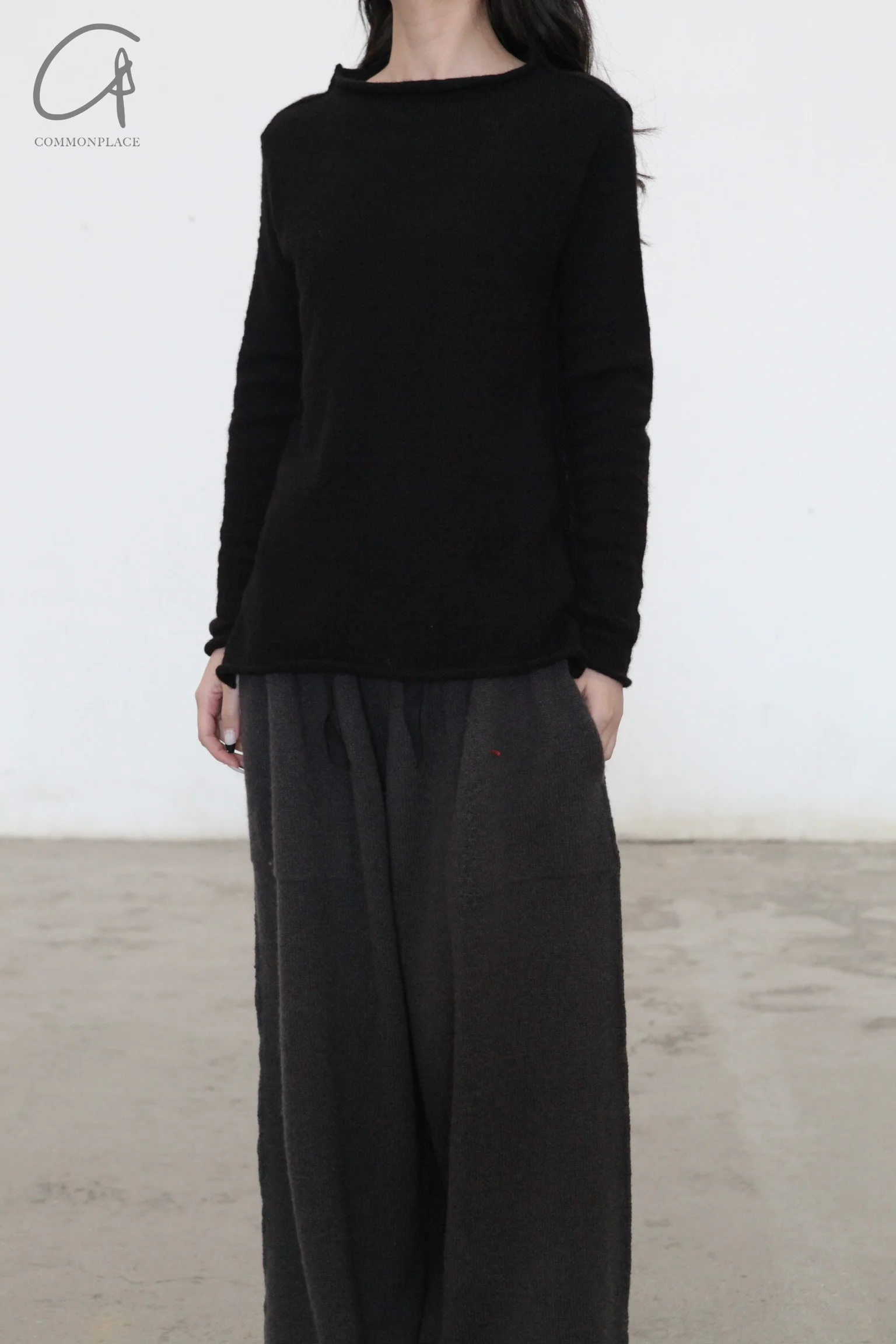 Daniel Andresen pullover GALENA black yak wool PDA9 - Image 2