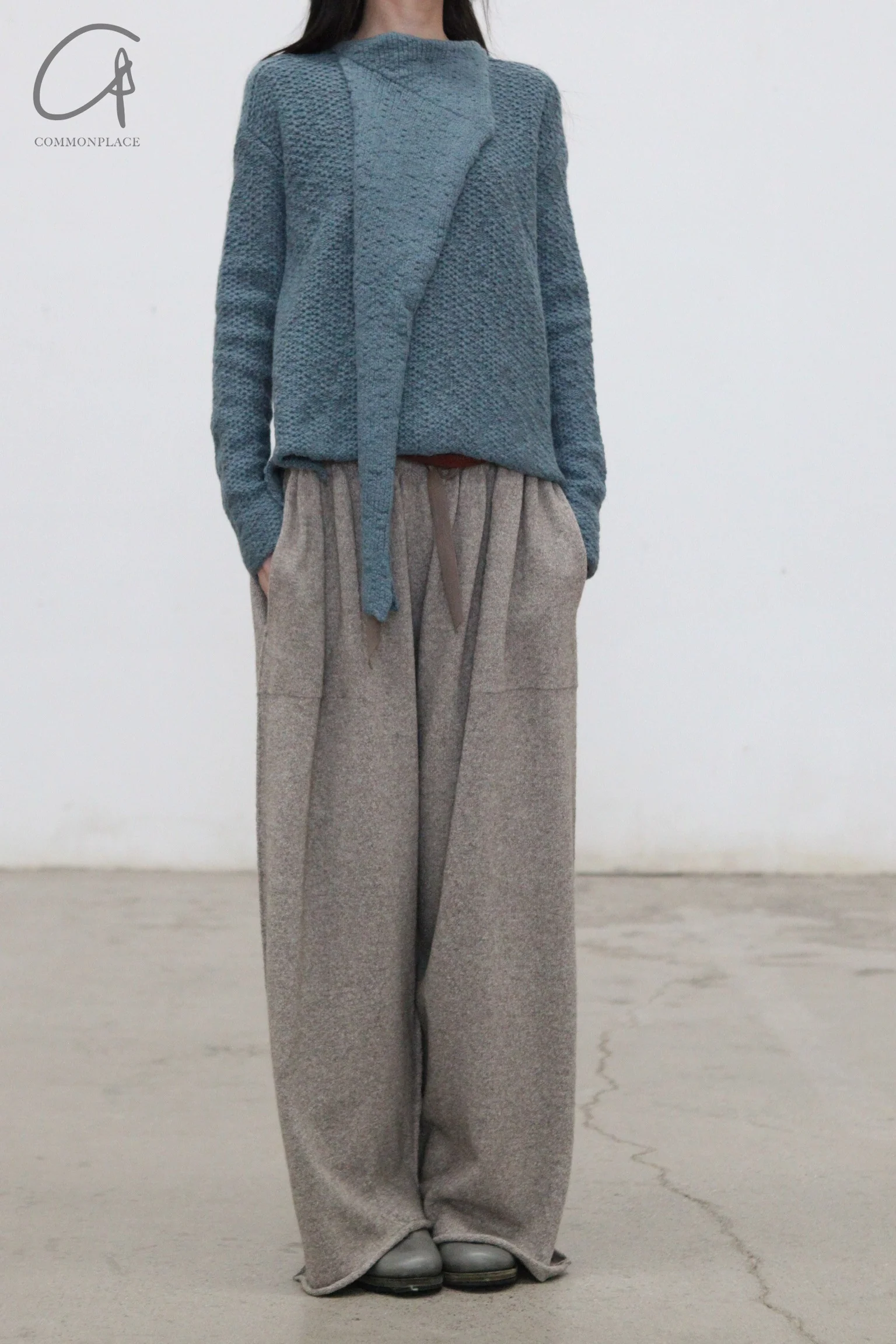 Daniel Andresen thick wrap pullover AMISK dark teal PDA12 - Image 3