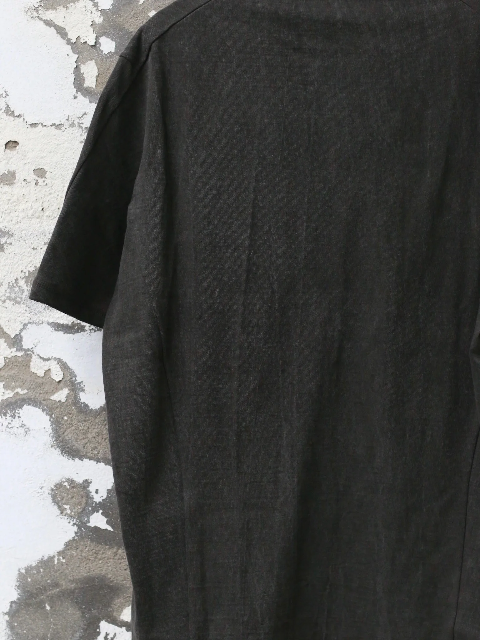DEVOA 25 Fall/Winter Round Neck Short-Sleeve T-Shirt (Made in Japan) DVA-CSC-DCK1-CHARCOA - Image 3