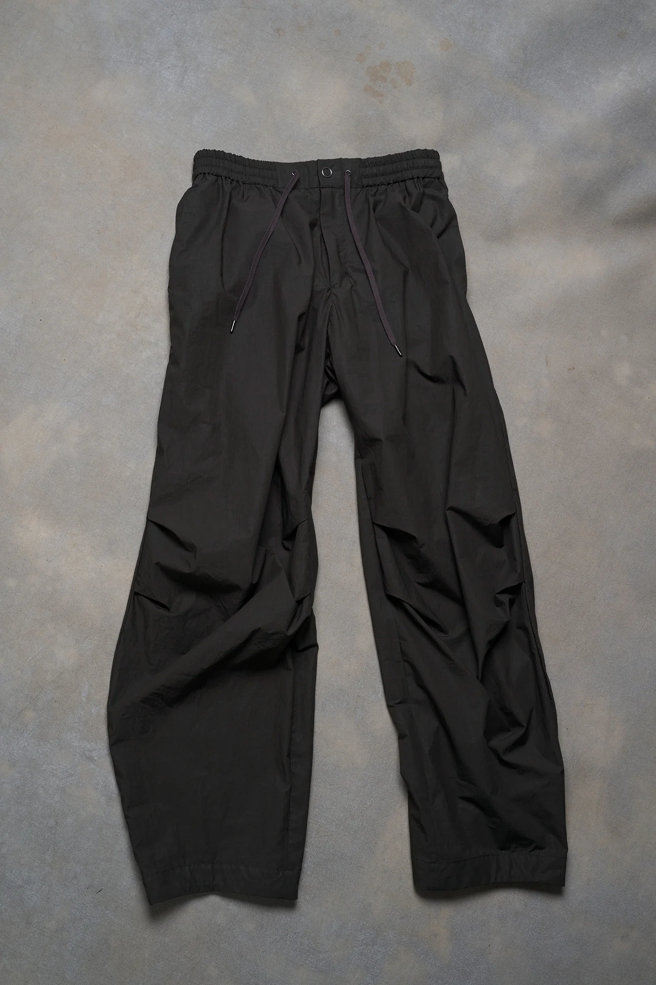 DEVOA 25 Spring/Summer Pleated Loose Pants DVA-PTJ-DTGK-KHAKI GRAY - Image 8